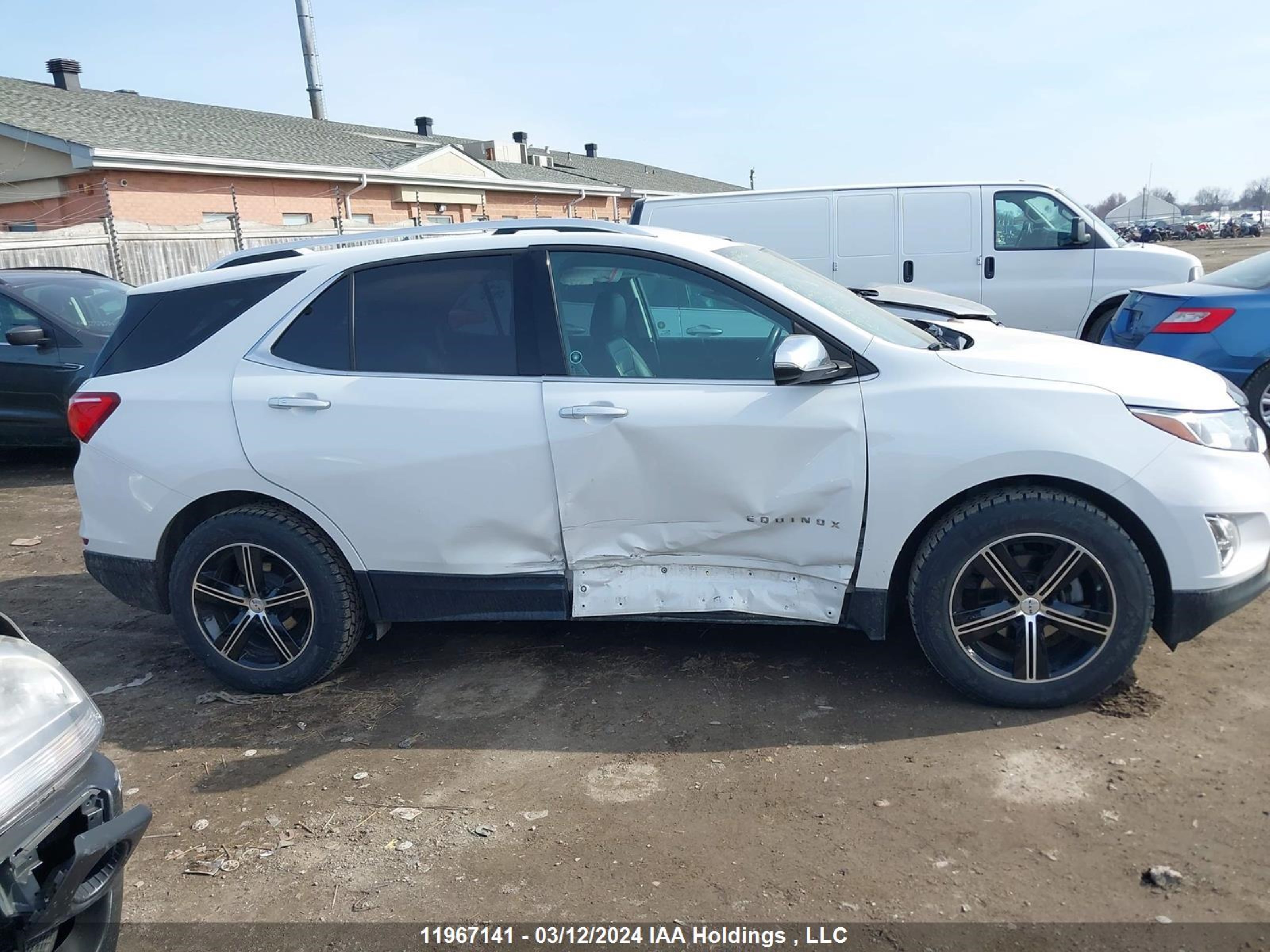 Photo 13 VIN: 2GNAXMEV8J6277412 - CHEVROLET EQUINOX 