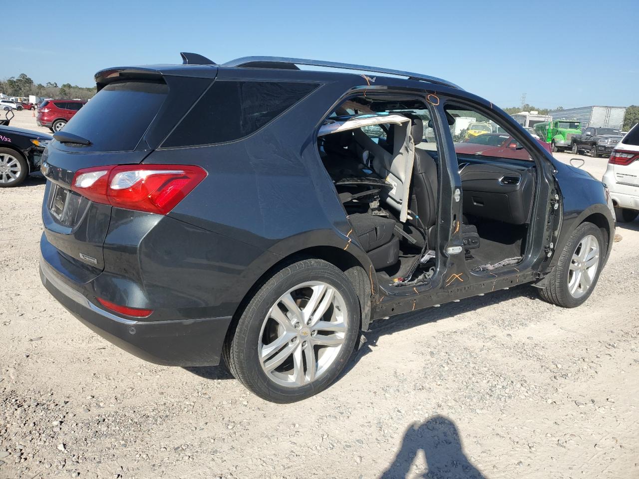 Photo 2 VIN: 2GNAXMEV9J6248016 - CHEVROLET EQUINOX 