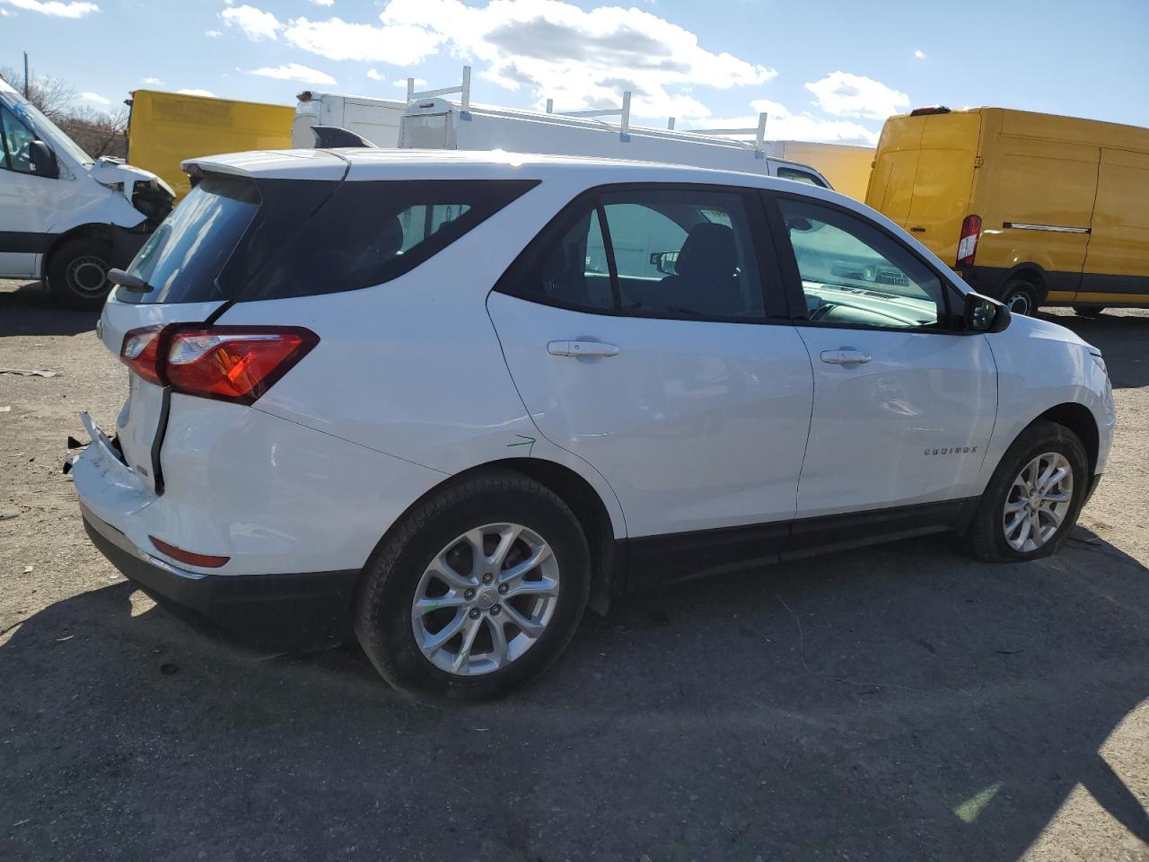 Photo 2 VIN: 2GNAXREV1J6146187 - CHEVROLET EQUINOX 