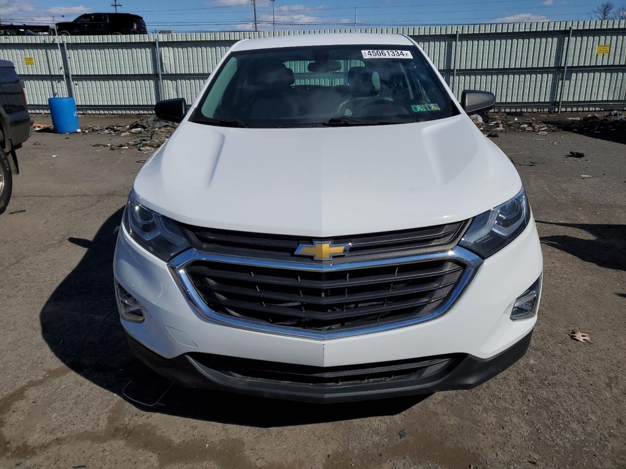 Photo 4 VIN: 2GNAXREV1J6146187 - CHEVROLET EQUINOX 