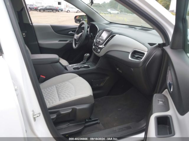 Photo 4 VIN: 2GNAXREV3J6270056 - CHEVROLET EQUINOX 