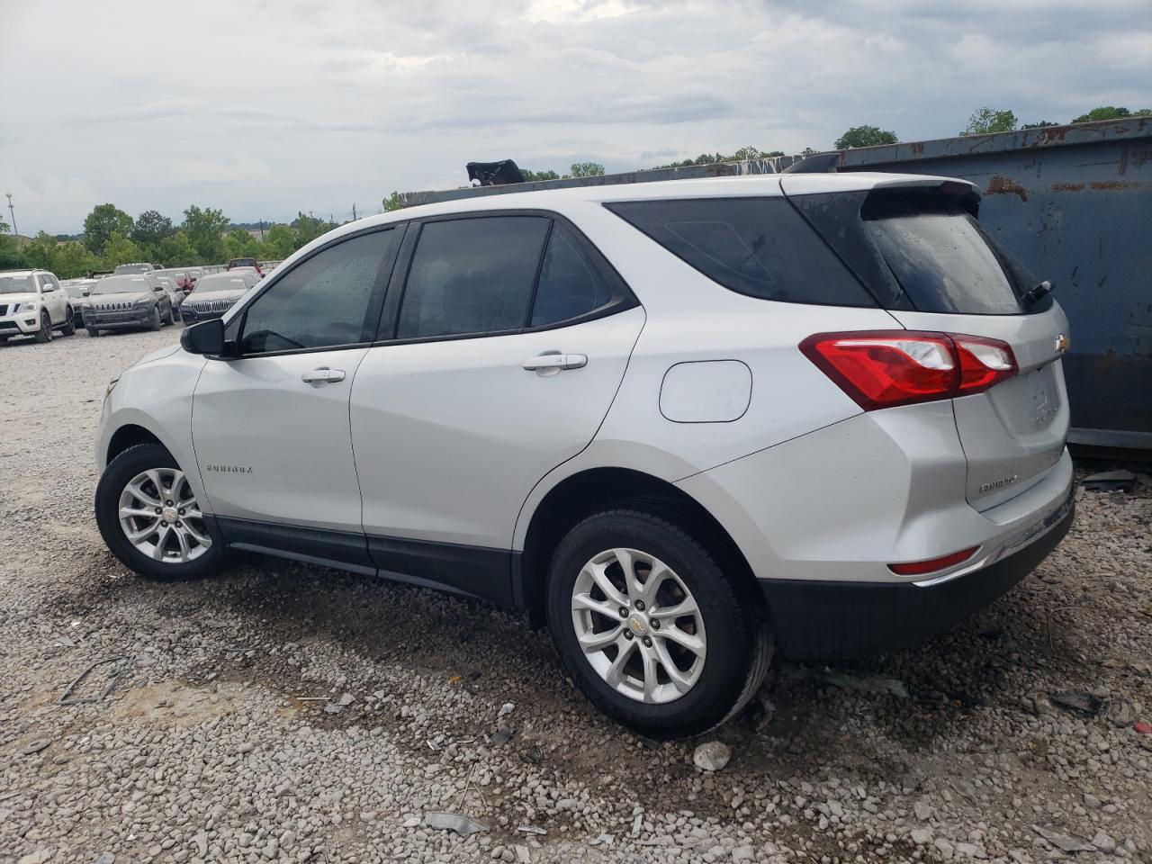 Photo 1 VIN: 2GNAXREV3J6286547 - CHEVROLET EQUINOX 