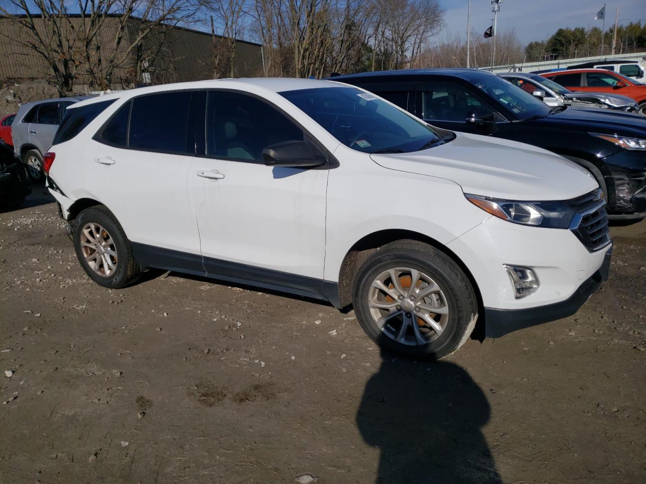 Photo 3 VIN: 2GNAXREV9J6288707 - CHEVROLET EQUINOX 