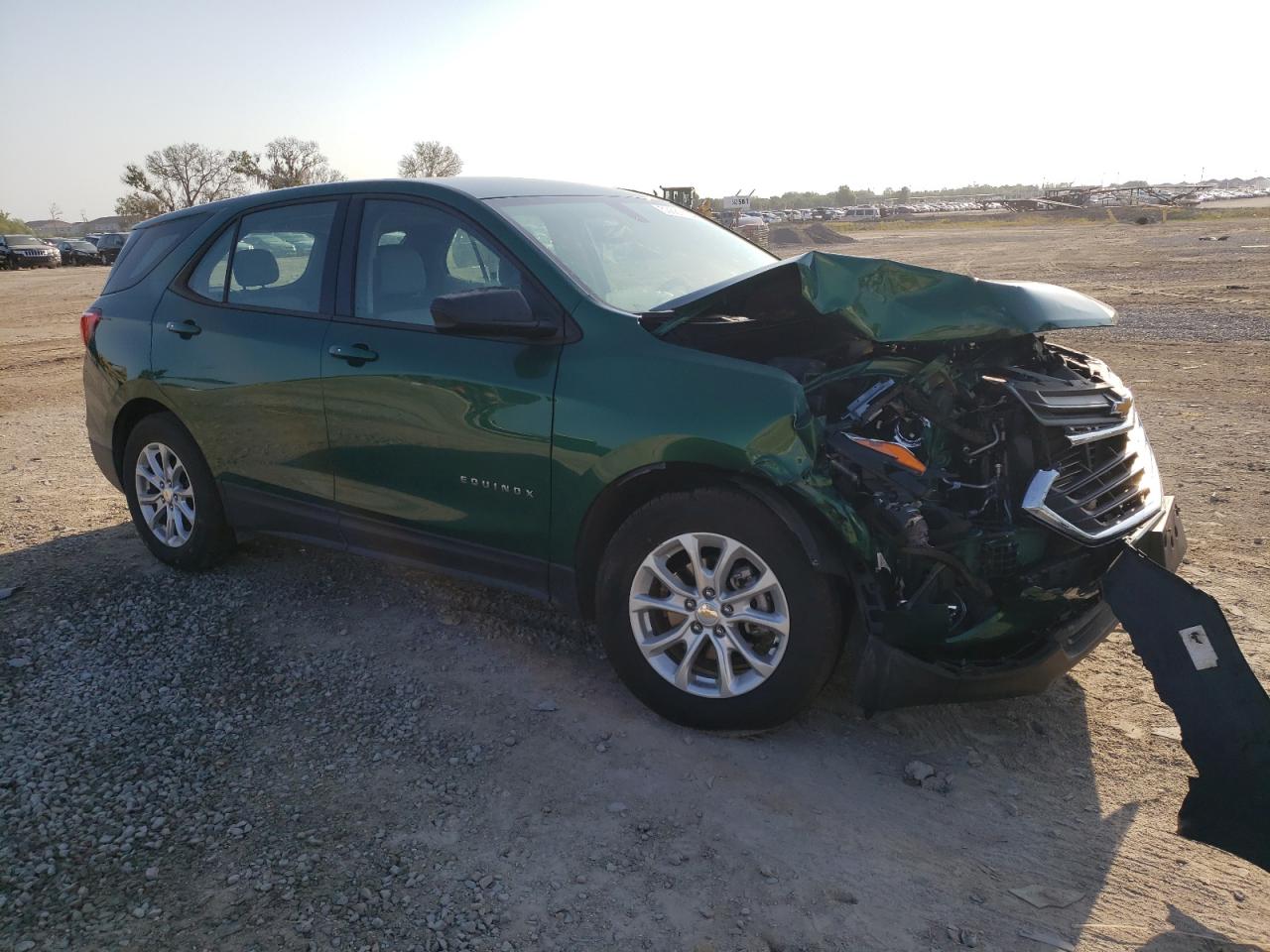 Photo 3 VIN: 2GNAXREVXJ6245705 - CHEVROLET EQUINOX 