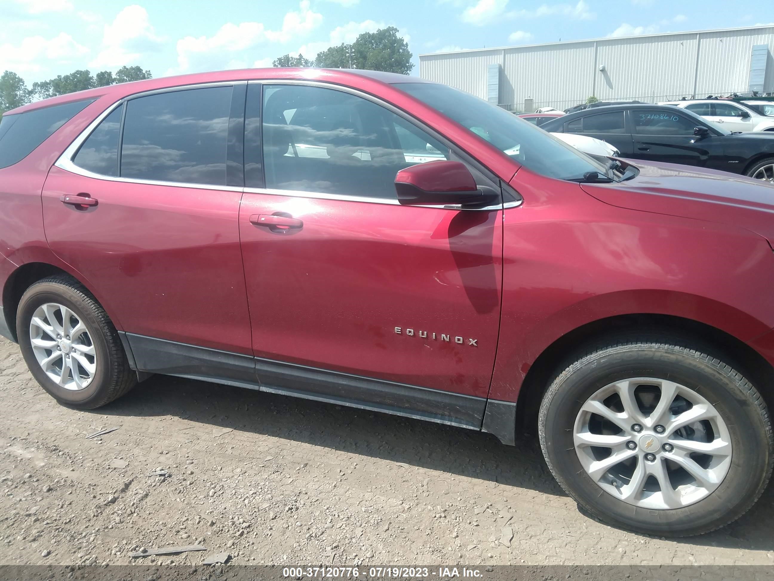 Photo 11 VIN: 2GNAXSEV1J6118462 - CHEVROLET EQUINOX 