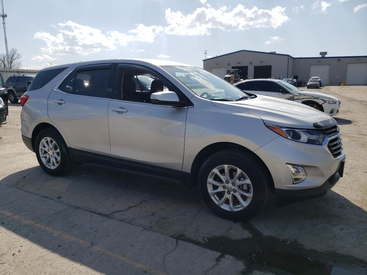 Photo 3 VIN: 2GNAXSEV1J6187815 - CHEVROLET EQUINOX 