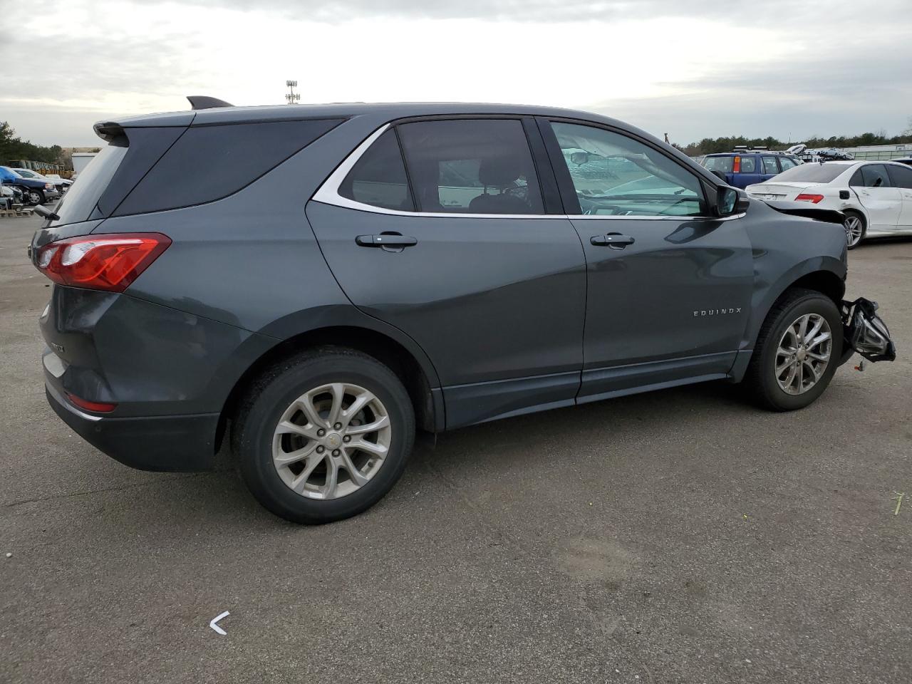 Photo 2 VIN: 2GNAXSEV1J6327040 - CHEVROLET EQUINOX 