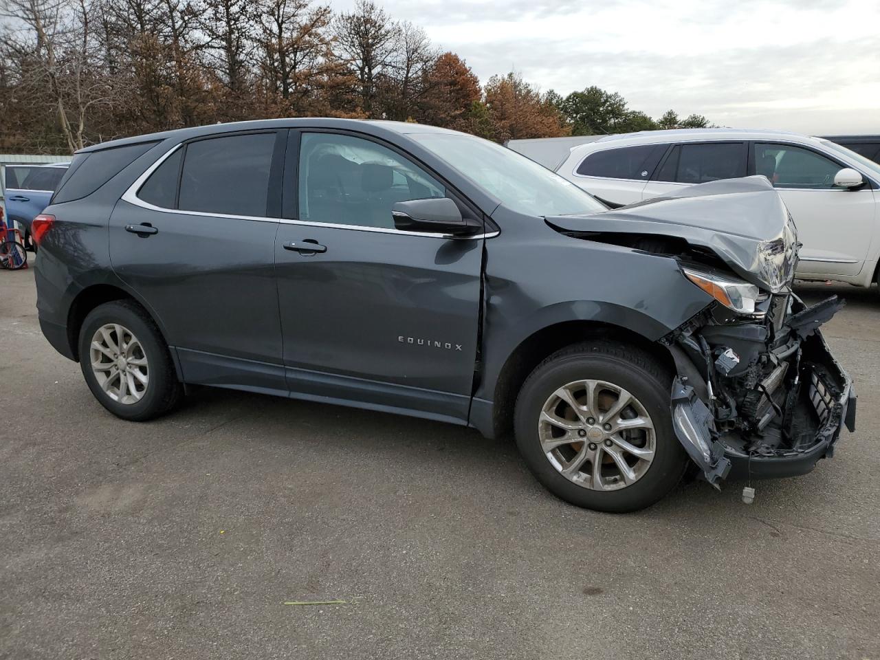 Photo 3 VIN: 2GNAXSEV1J6327040 - CHEVROLET EQUINOX 