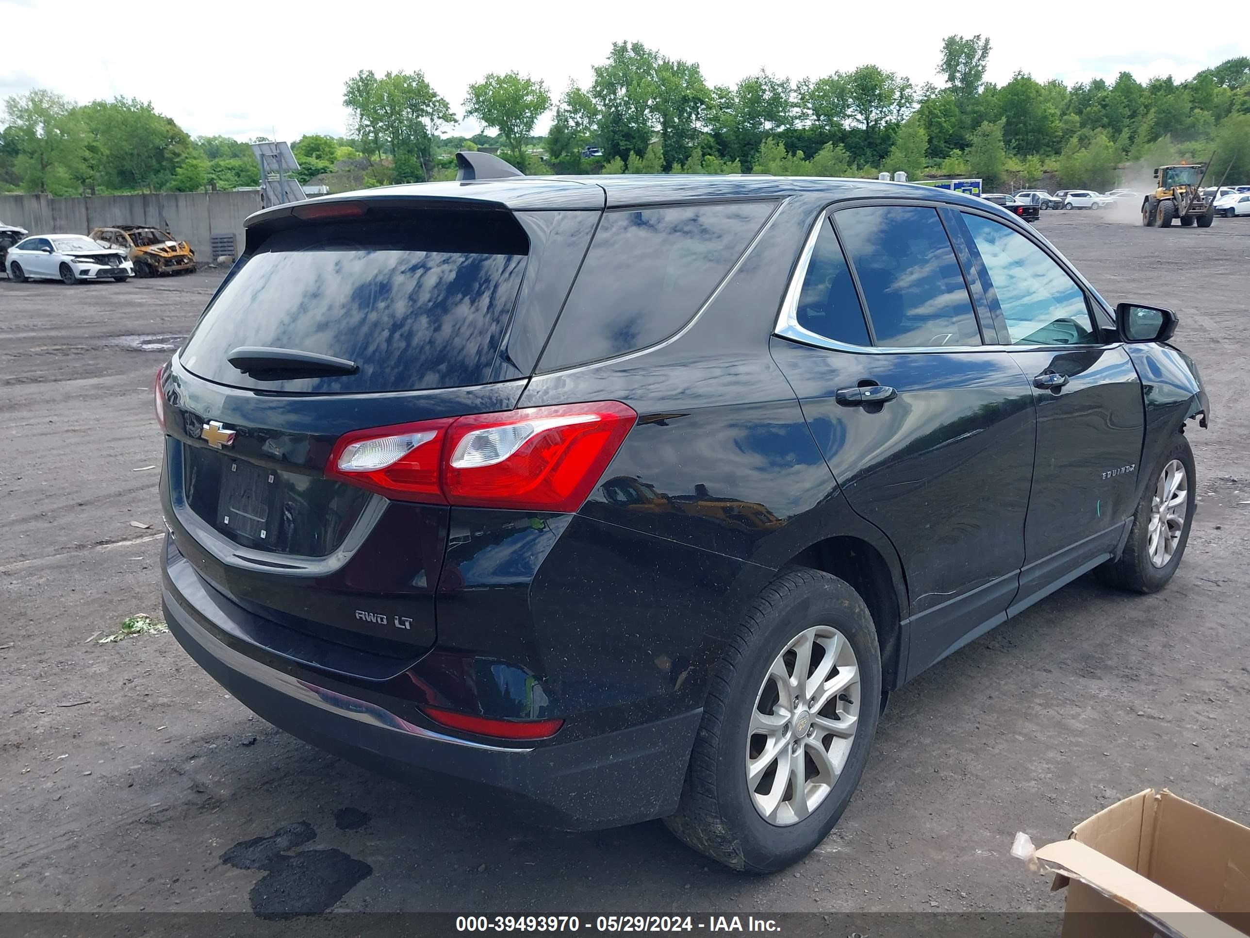 Photo 3 VIN: 2GNAXSEV2J6134945 - CHEVROLET EQUINOX 