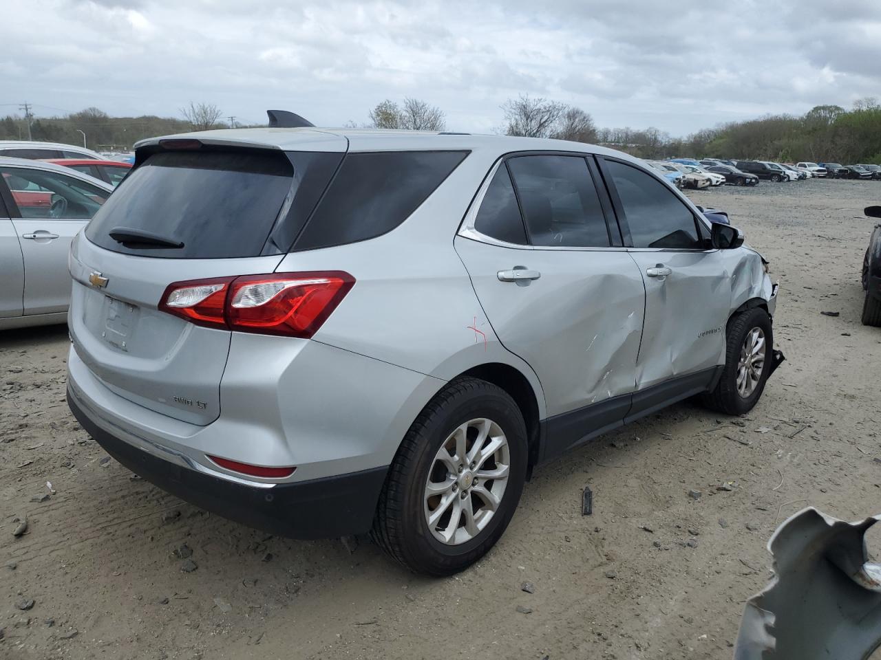 Photo 2 VIN: 2GNAXSEV2J6173874 - CHEVROLET EQUINOX 