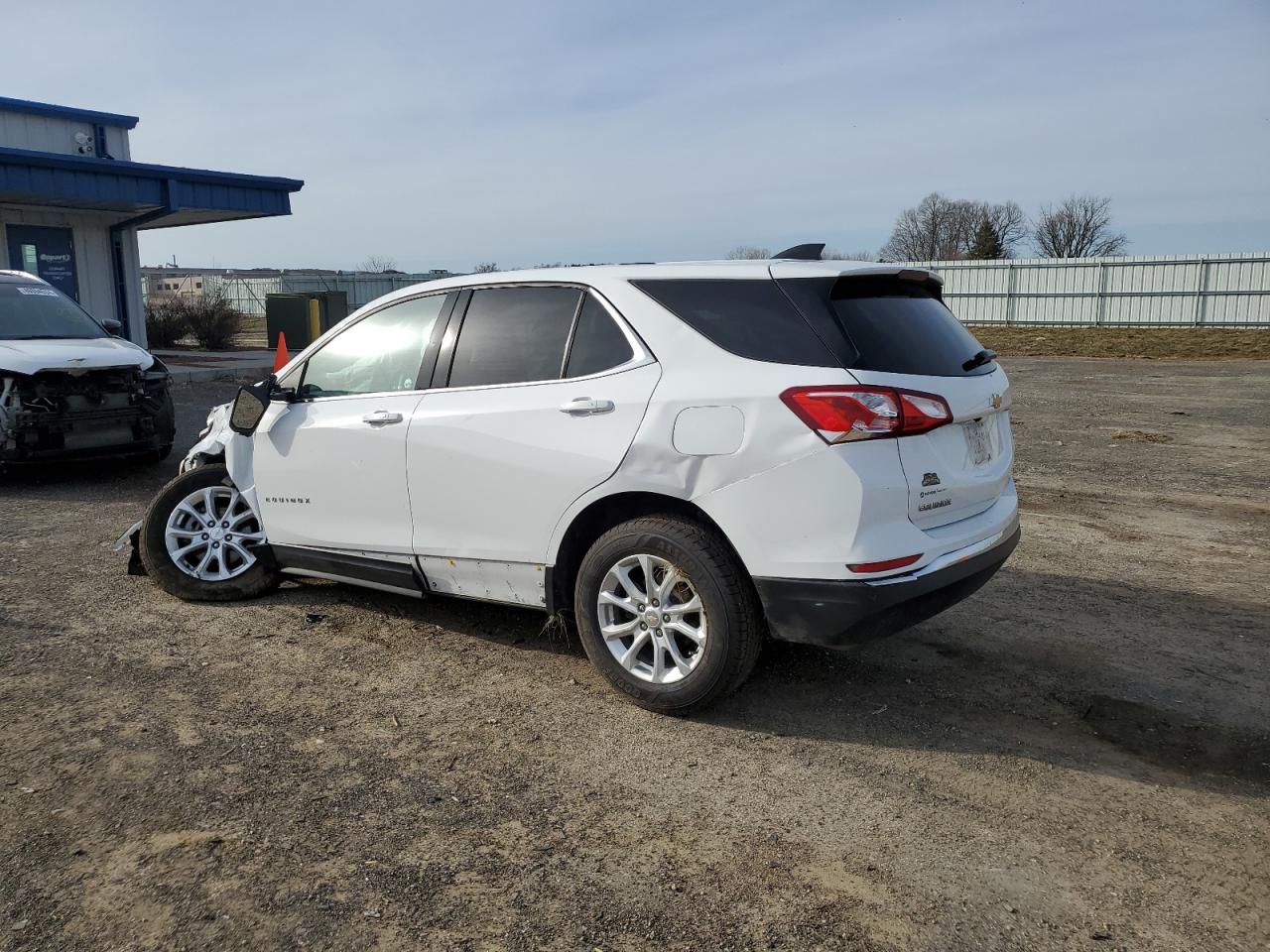 Photo 1 VIN: 2GNAXSEV2J6322882 - CHEVROLET EQUINOX 