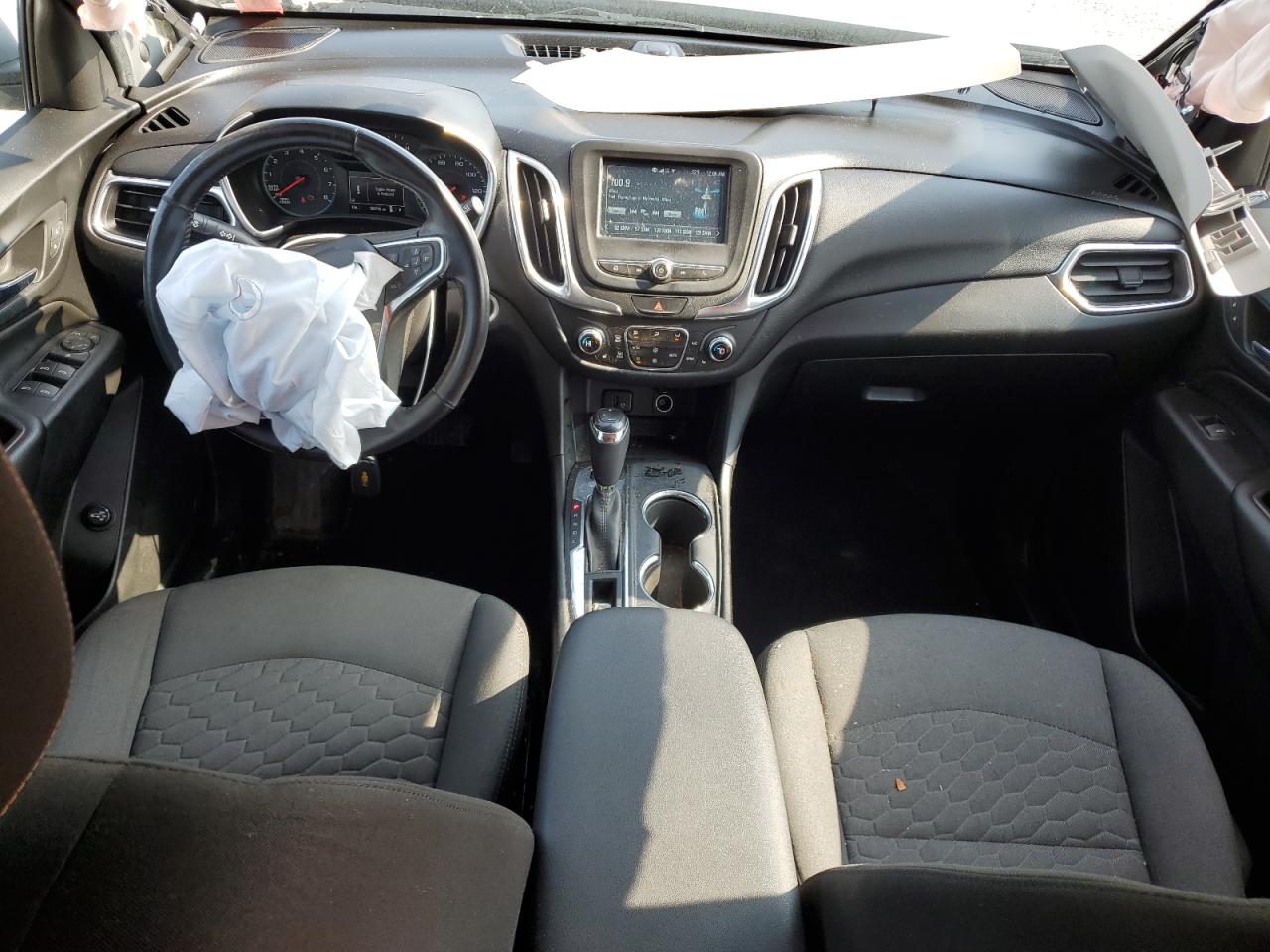 Photo 7 VIN: 2GNAXSEV3J6333390 - CHEVROLET EQUINOX 