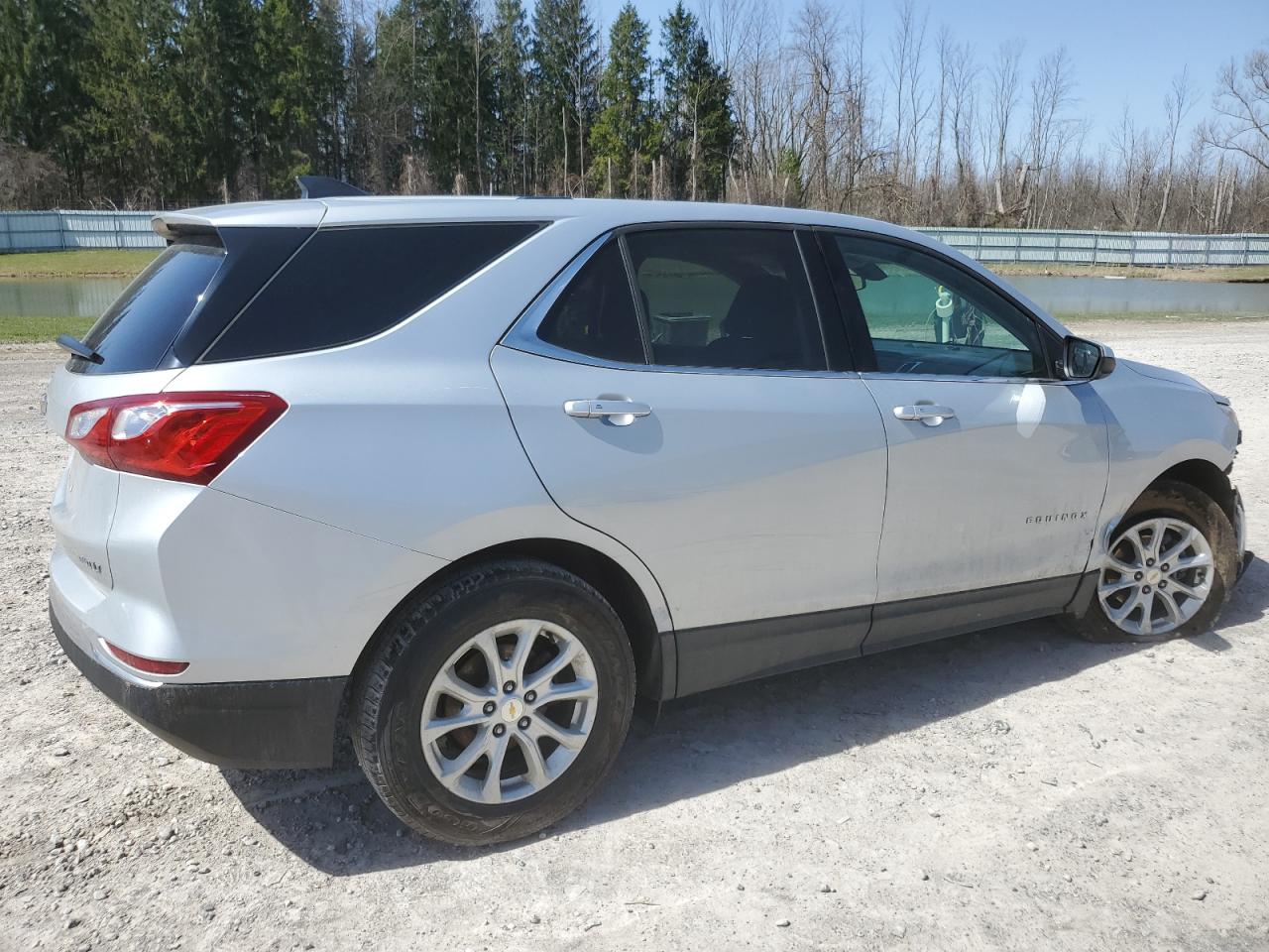 Photo 2 VIN: 2GNAXSEV4J6322818 - CHEVROLET EQUINOX 