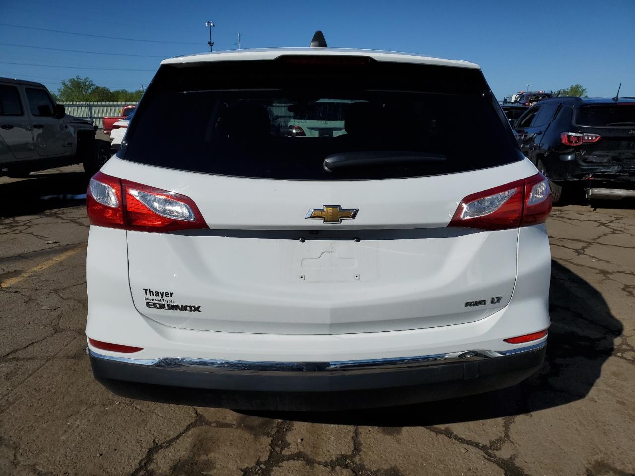 Photo 5 VIN: 2GNAXSEV6J6257664 - CHEVROLET EQUINOX 