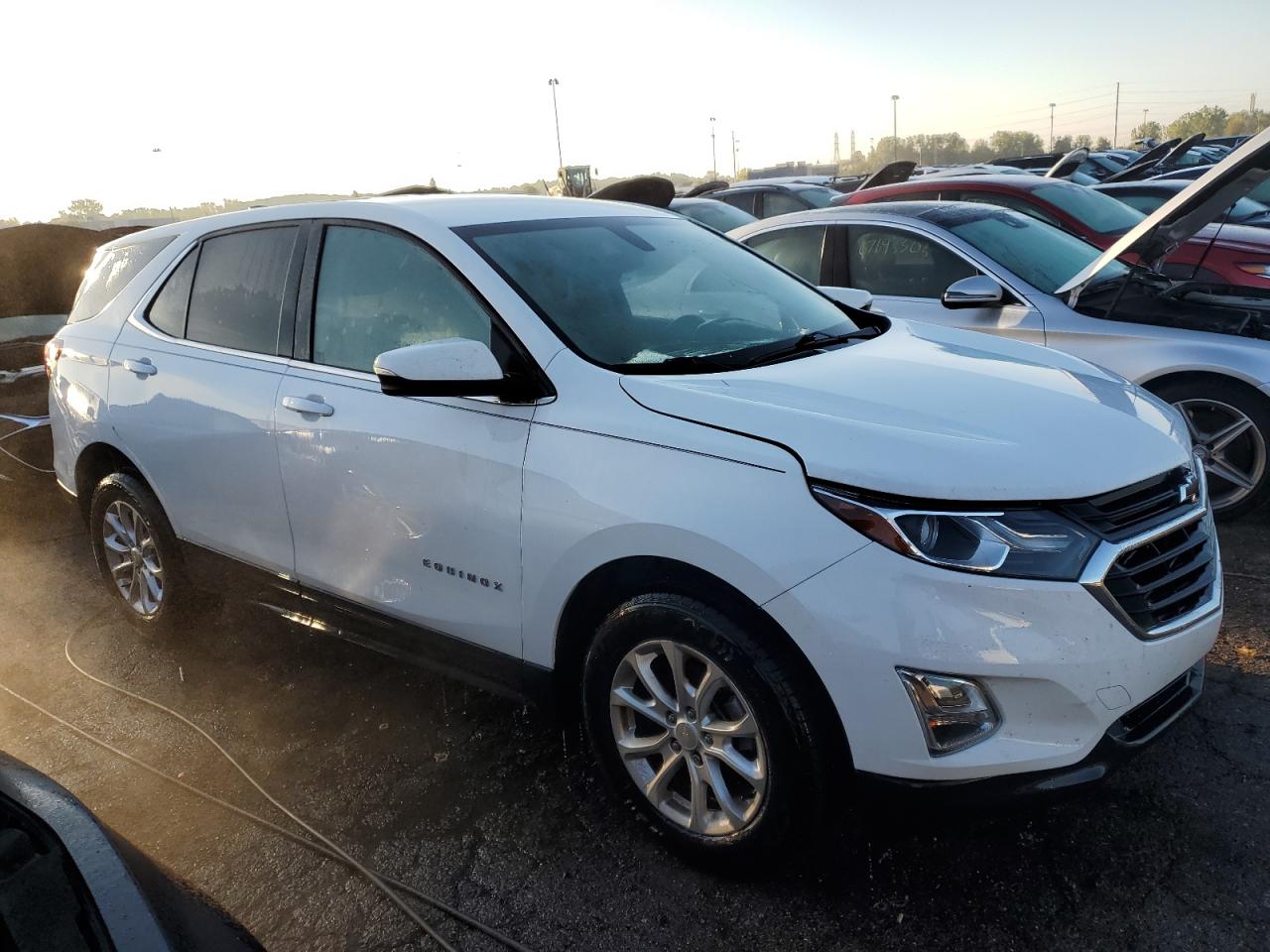 Photo 3 VIN: 2GNAXSEV7J6123682 - CHEVROLET EQUINOX 