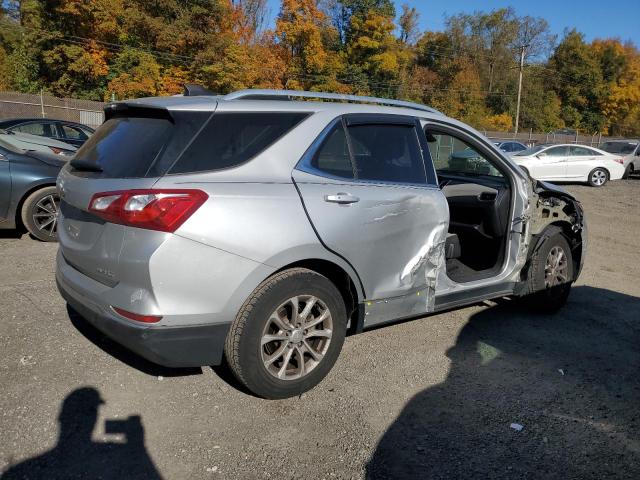 Photo 2 VIN: 2GNAXSEVXJ6129220 - CHEVROLET EQUINOX LT 