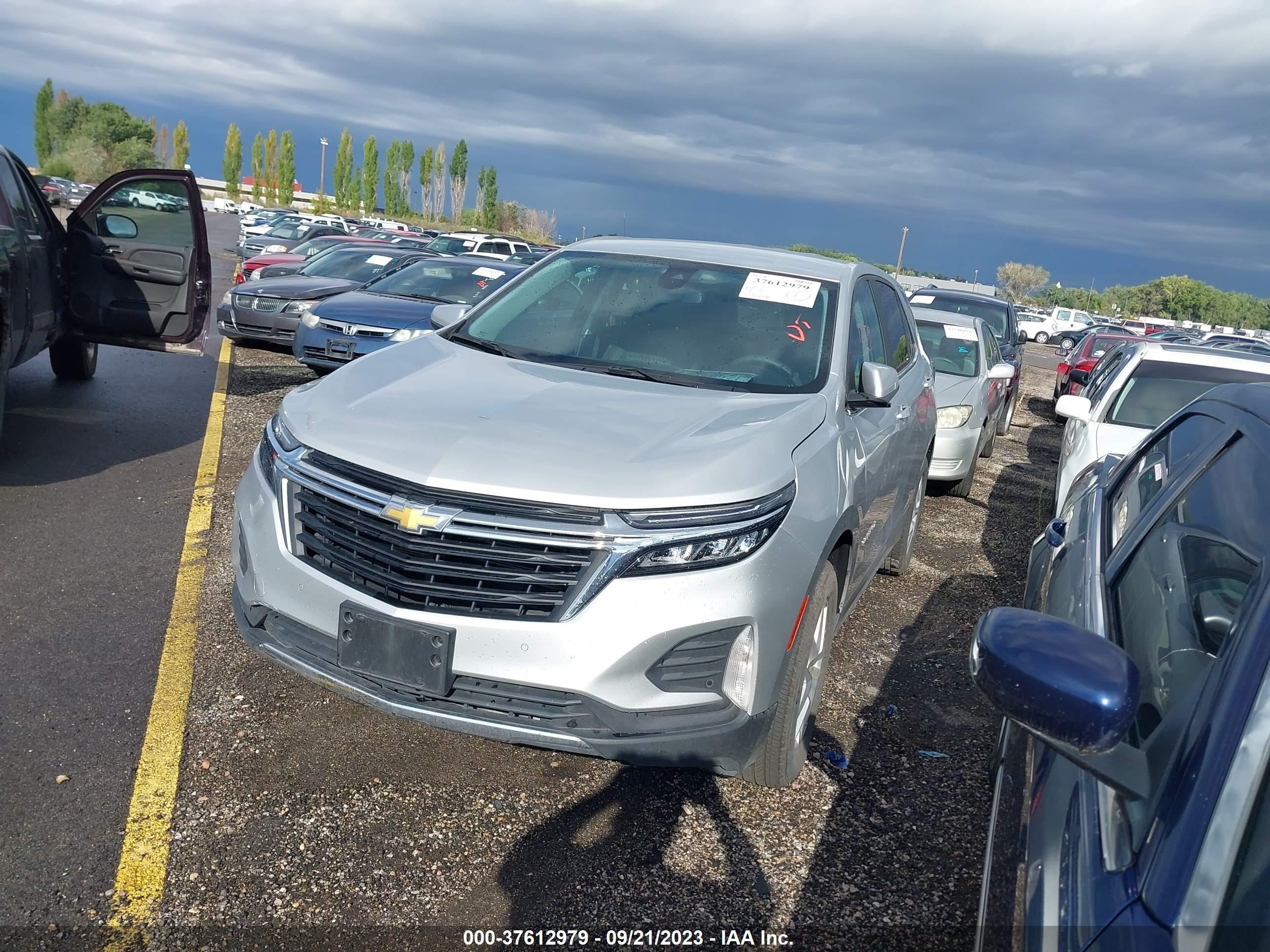 Photo 1 VIN: 2GNAXTEV3N6141690 - CHEVROLET EQUINOX 