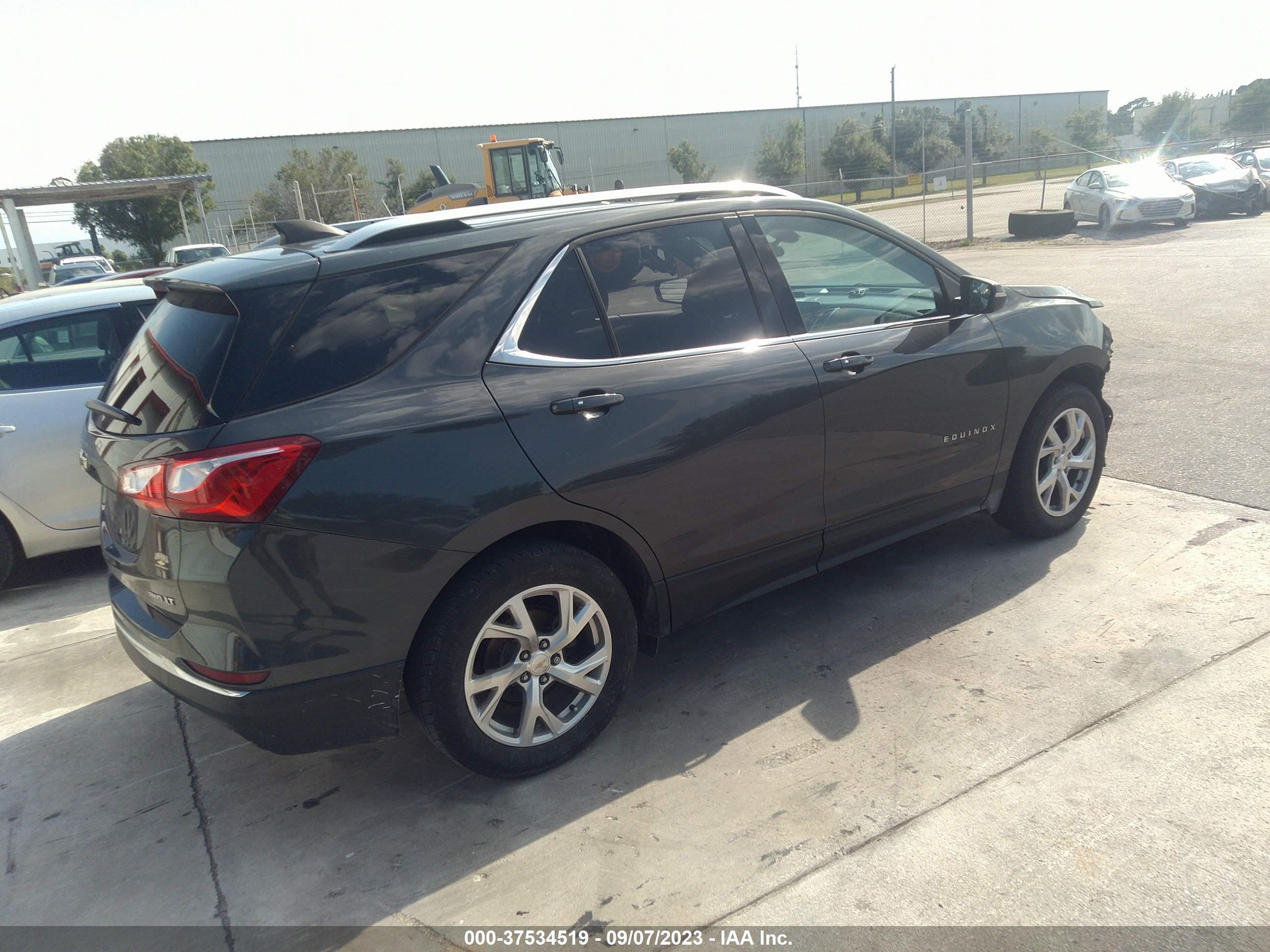 Photo 3 VIN: 2GNAXTEX7J6299669 - CHEVROLET EQUINOX 