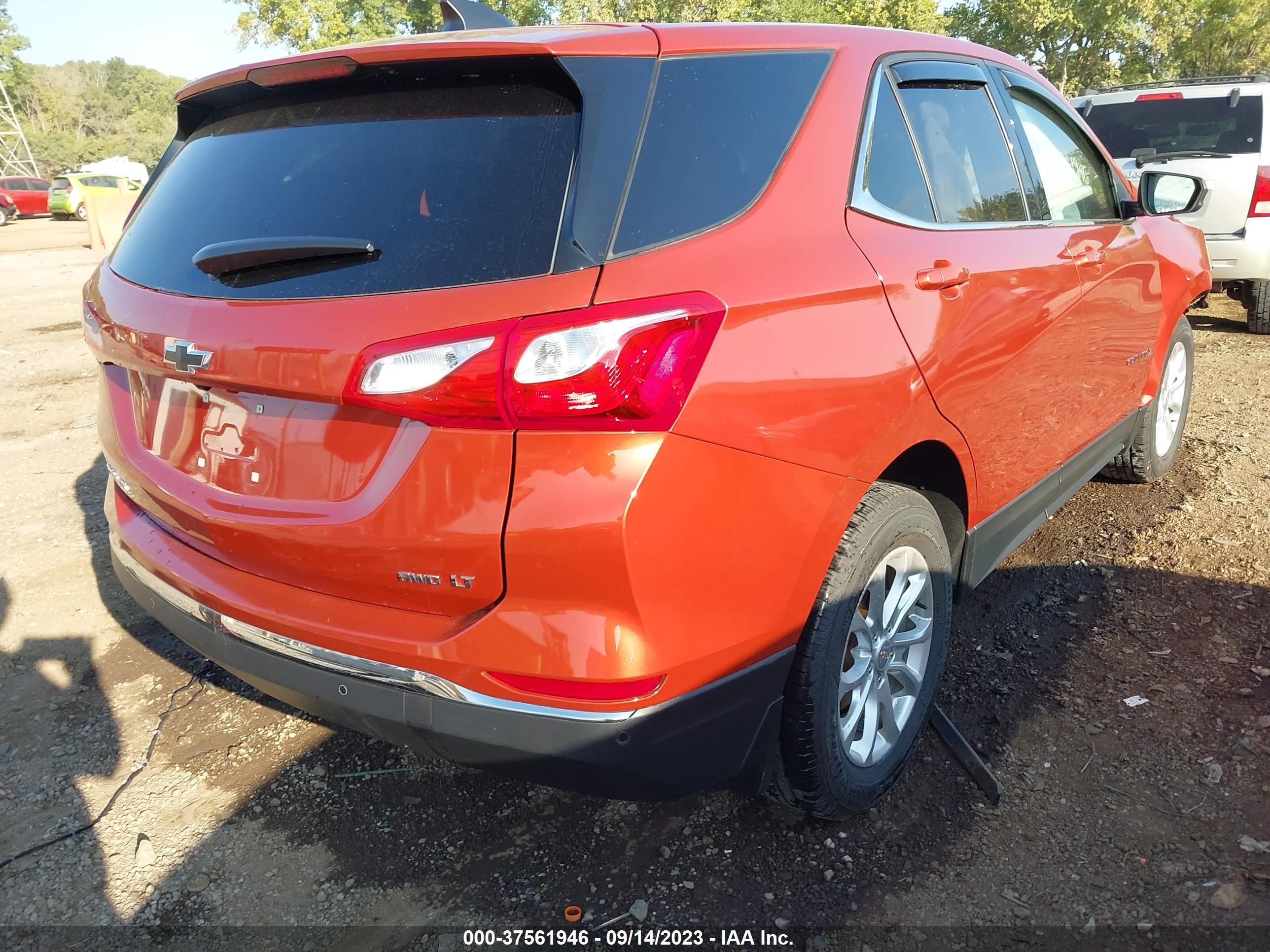 Photo 3 VIN: 2GNAXUEV0L6152276 - CHEVROLET EQUINOX 