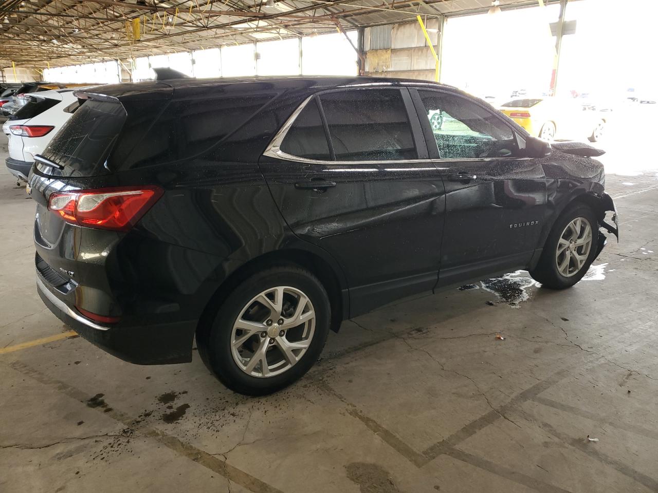 Photo 2 VIN: 2GNAXUEV0M6138055 - CHEVROLET EQUINOX 