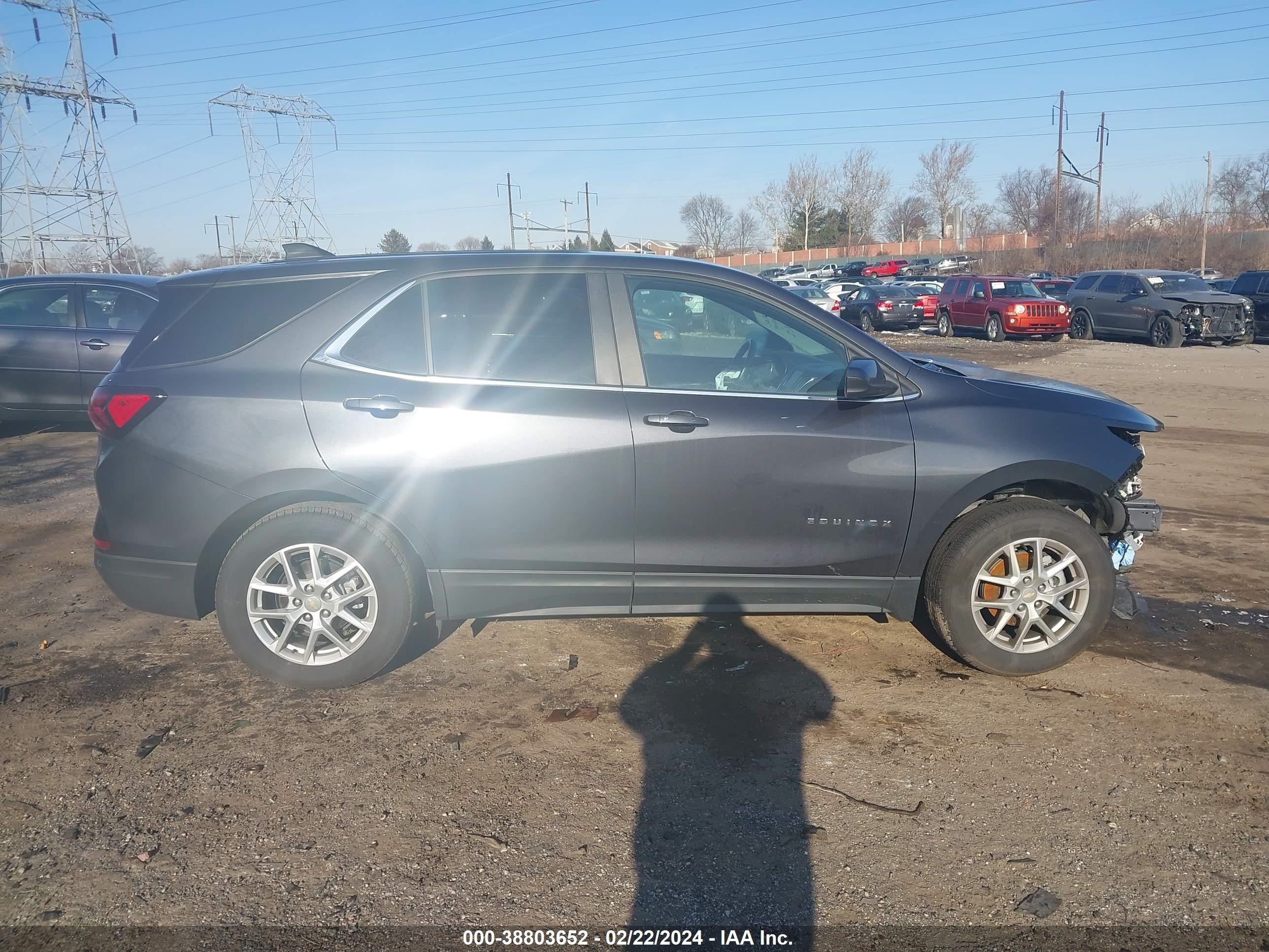 Photo 12 VIN: 2GNAXUEV2N6125602 - CHEVROLET EQUINOX 