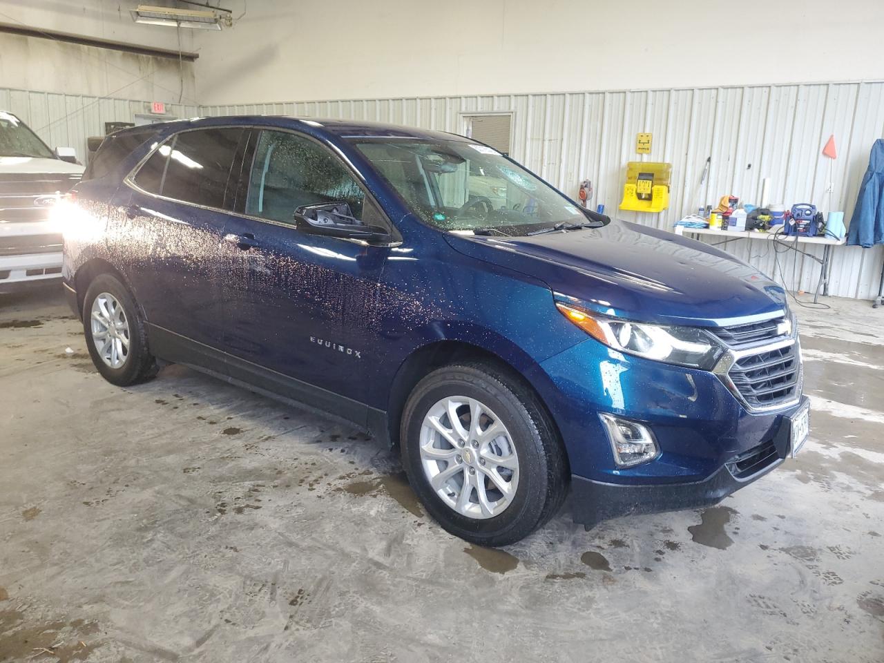 Photo 3 VIN: 2GNAXUEV6K6254051 - CHEVROLET EQUINOX 