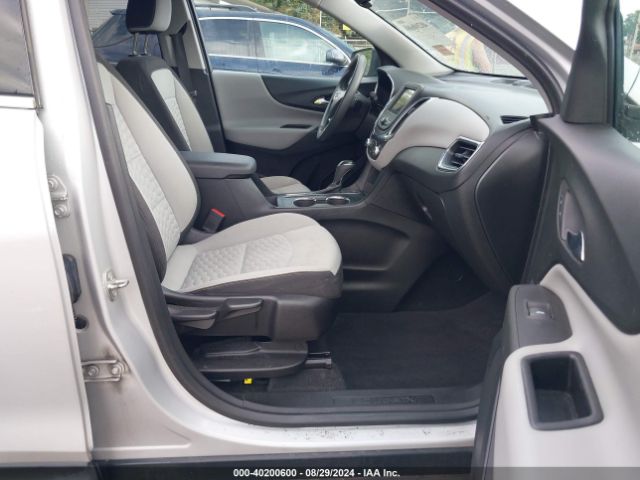 Photo 4 VIN: 2GNAXUEV8K6158843 - CHEVROLET EQUINOX 