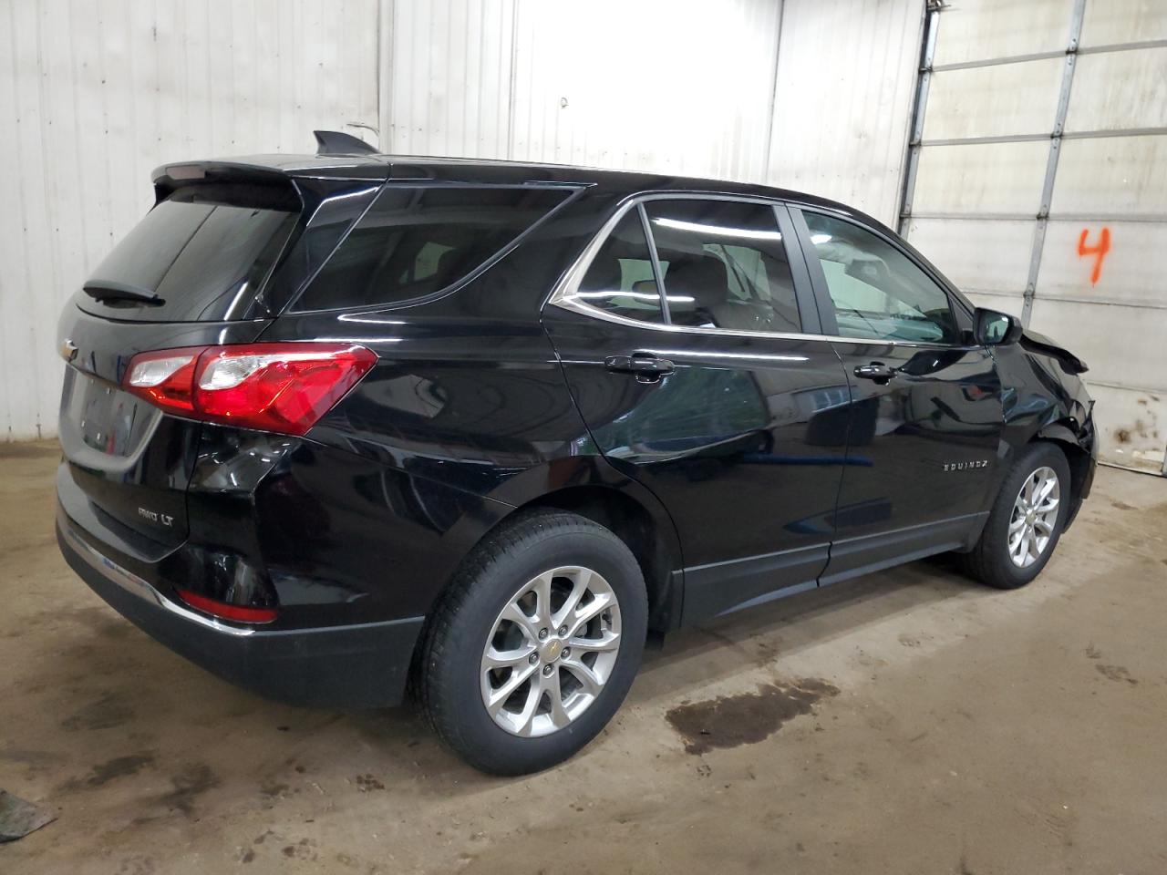 Photo 2 VIN: 2GNAXUEV8M6109158 - CHEVROLET EQUINOX 