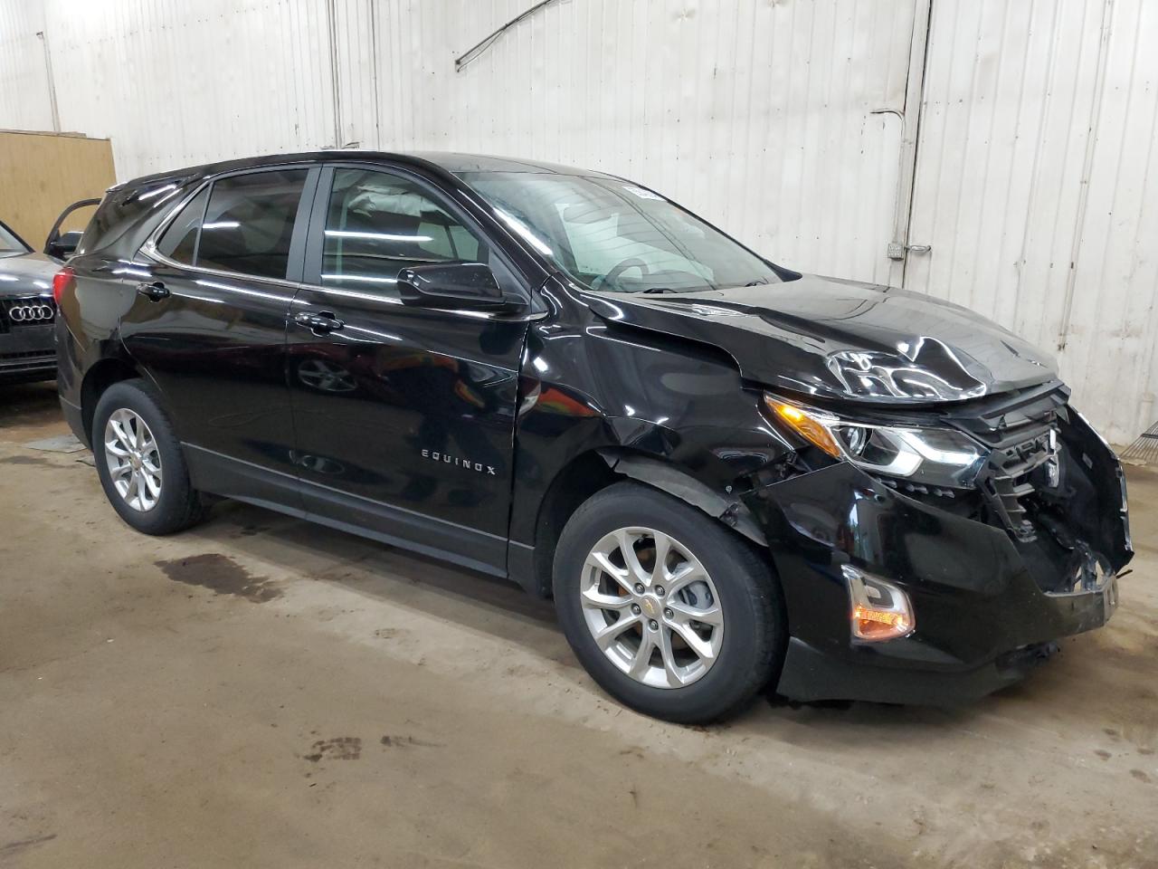 Photo 3 VIN: 2GNAXUEV8M6109158 - CHEVROLET EQUINOX 