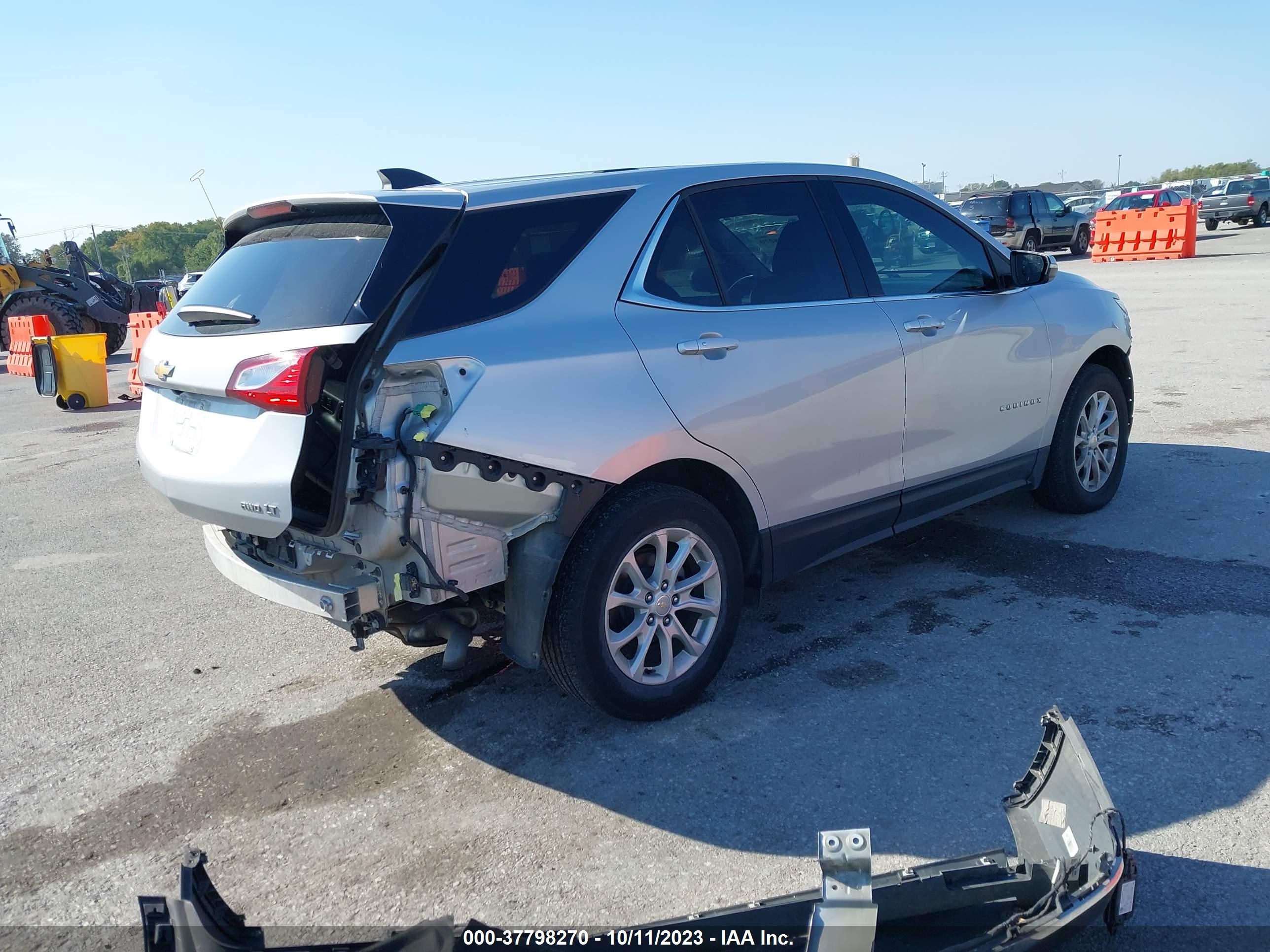 Photo 3 VIN: 2GNAXUEV9K6256487 - CHEVROLET EQUINOX 