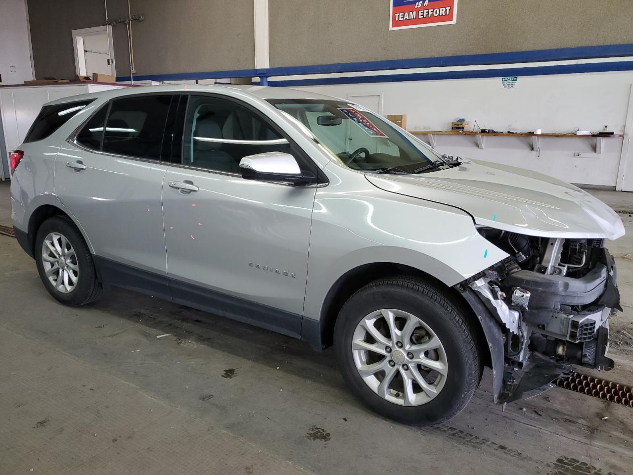 Photo 3 VIN: 2GNAXUEVXK6224518 - CHEVROLET EQUINOX 