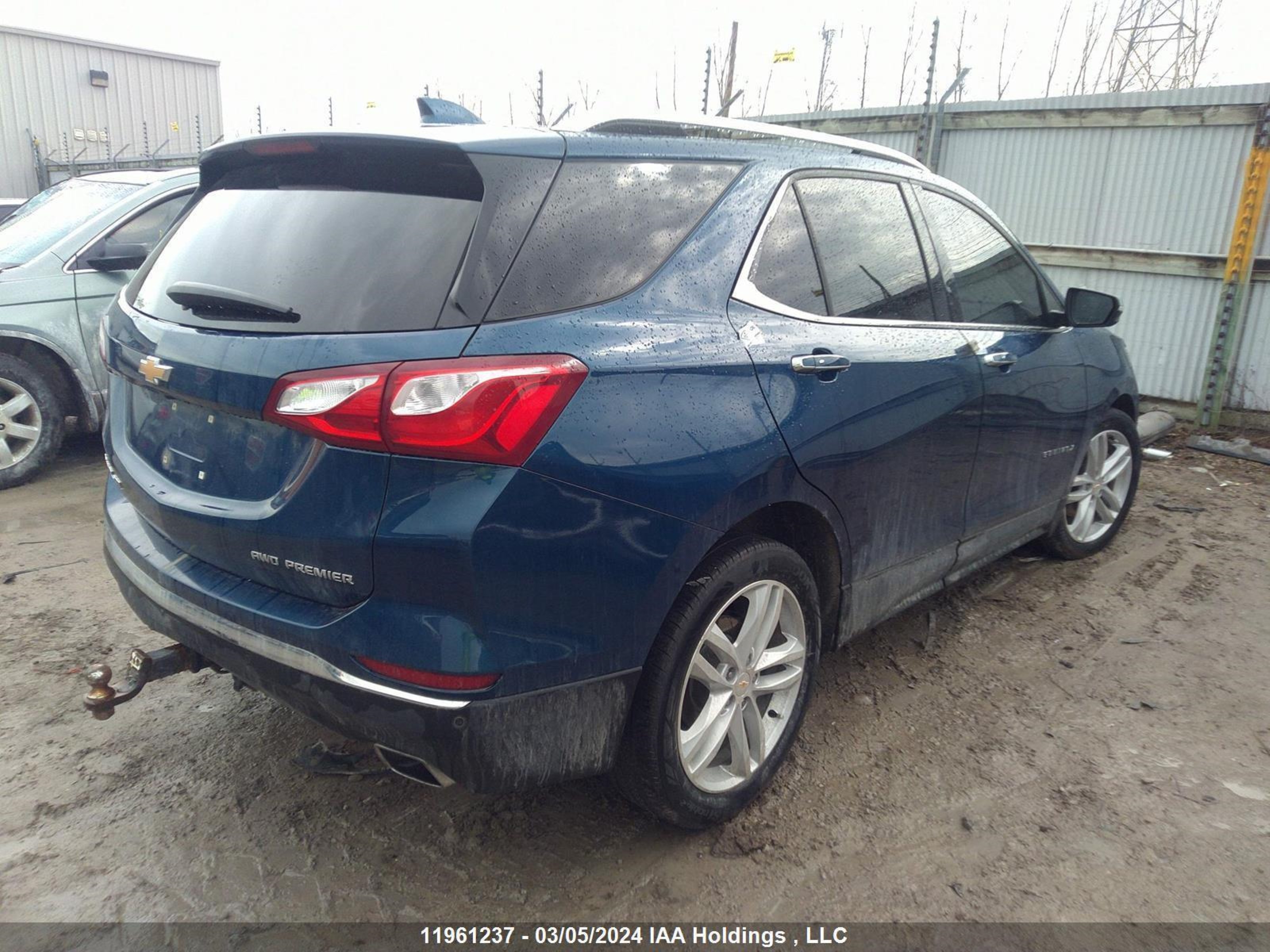 Photo 3 VIN: 2GNAXYEX7K6210777 - CHEVROLET EQUINOX 