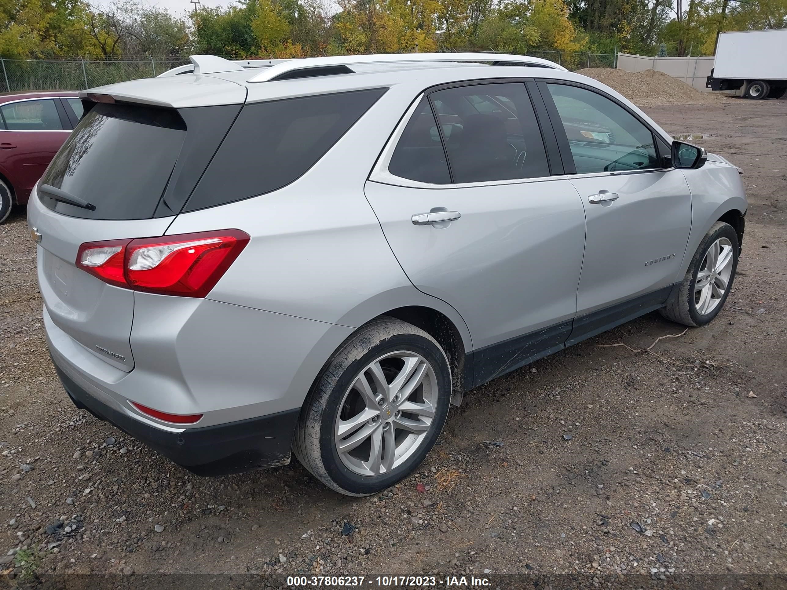 Photo 3 VIN: 2GNAXYEX8L6217528 - CHEVROLET EQUINOX 