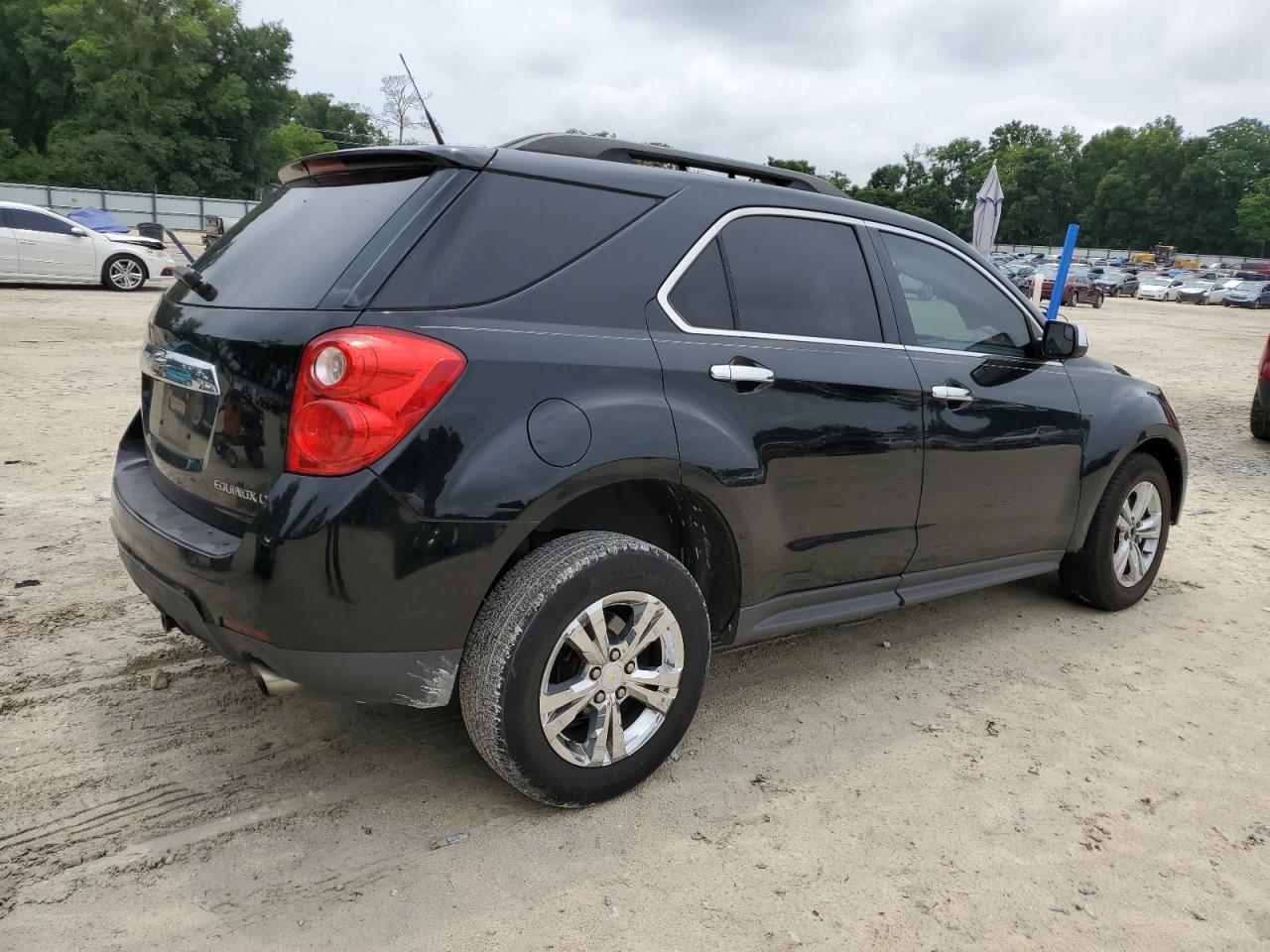 Photo 2 VIN: 2GNFLDE33D6134761 - CHEVROLET EQUINOX 