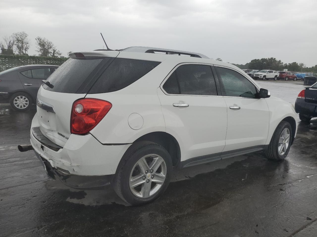 Photo 2 VIN: 2GNFLDE33E6282409 - CHEVROLET EQUINOX 