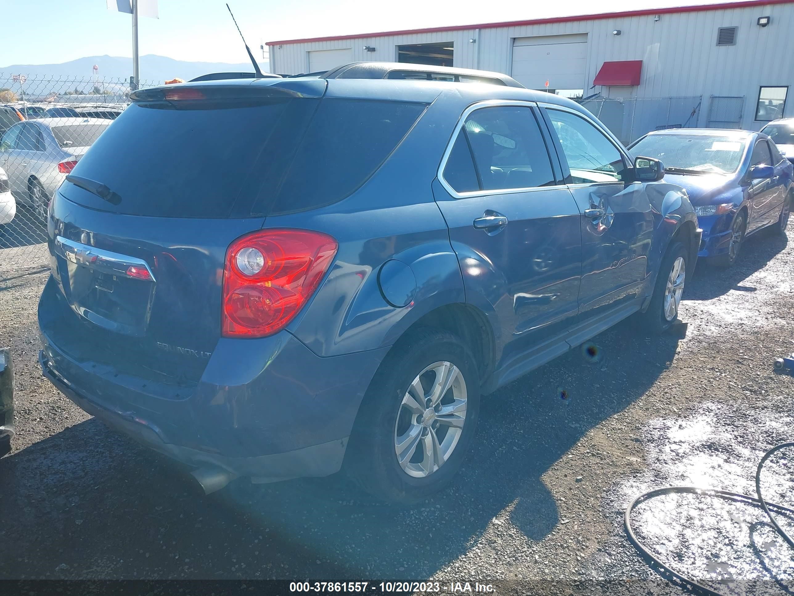 Photo 3 VIN: 2GNFLEE53C6300136 - CHEVROLET EQUINOX 