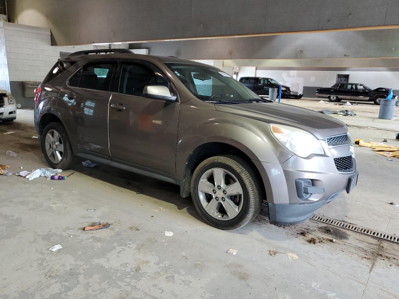 Photo 3 VIN: 2GNFLEE55C6222300 - CHEVROLET EQUINOX 