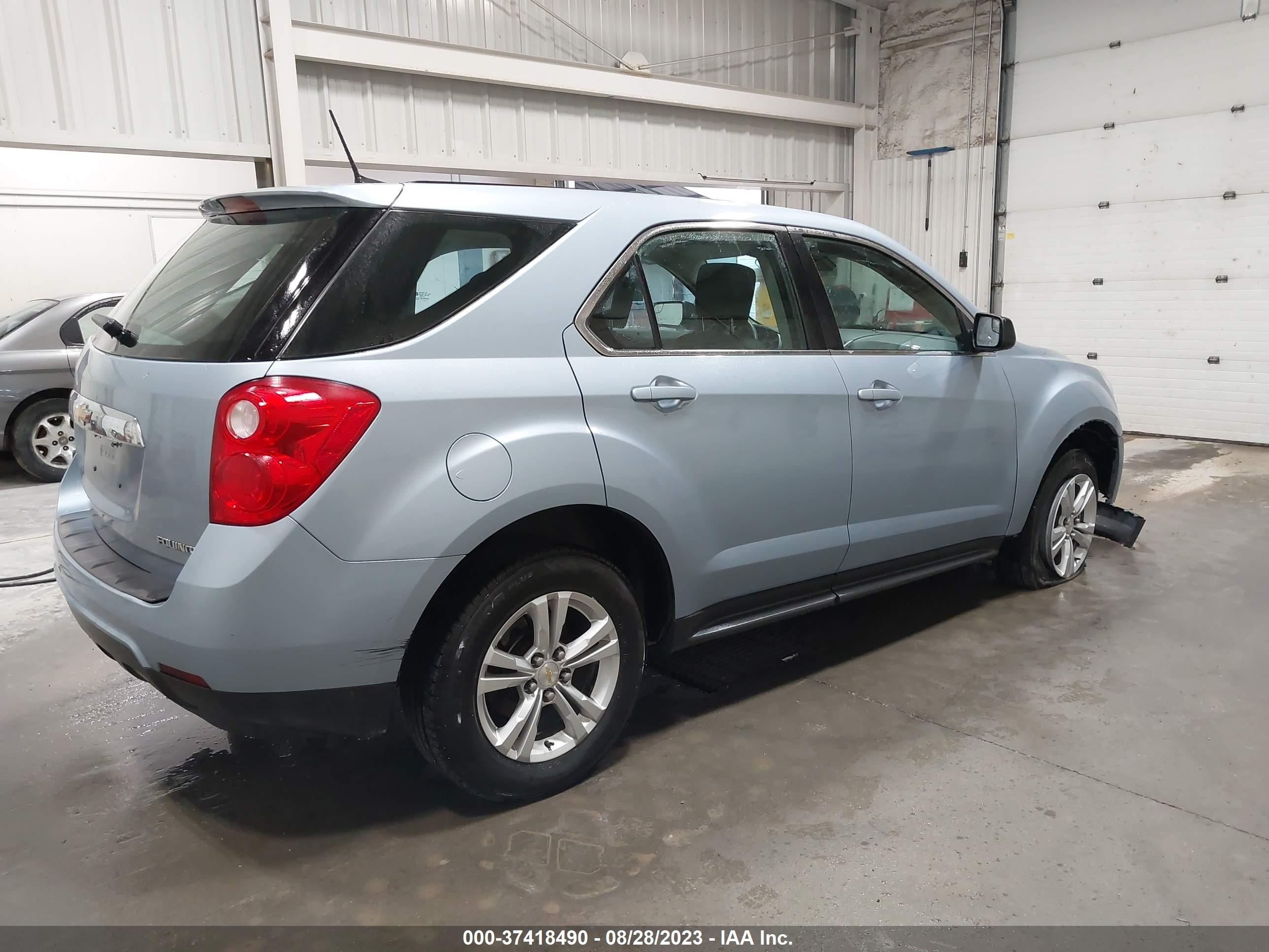 Photo 3 VIN: 2GNFLEEK6E6261342 - CHEVROLET EQUINOX 