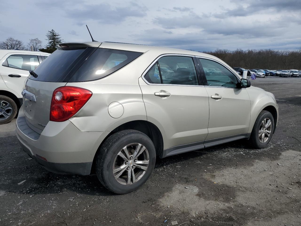 Photo 2 VIN: 2GNFLEEK7E6305879 - CHEVROLET EQUINOX 