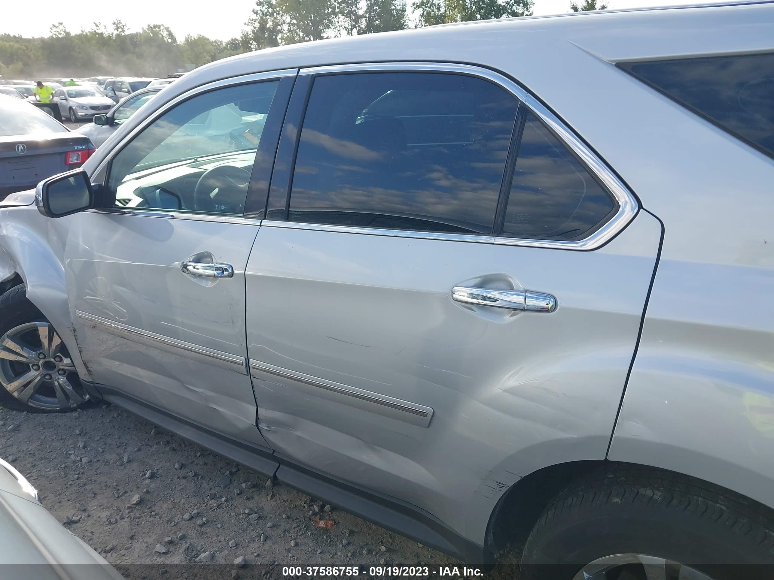 Photo 13 VIN: 2GNFLEEK9G6291390 - CHEVROLET EQUINOX 