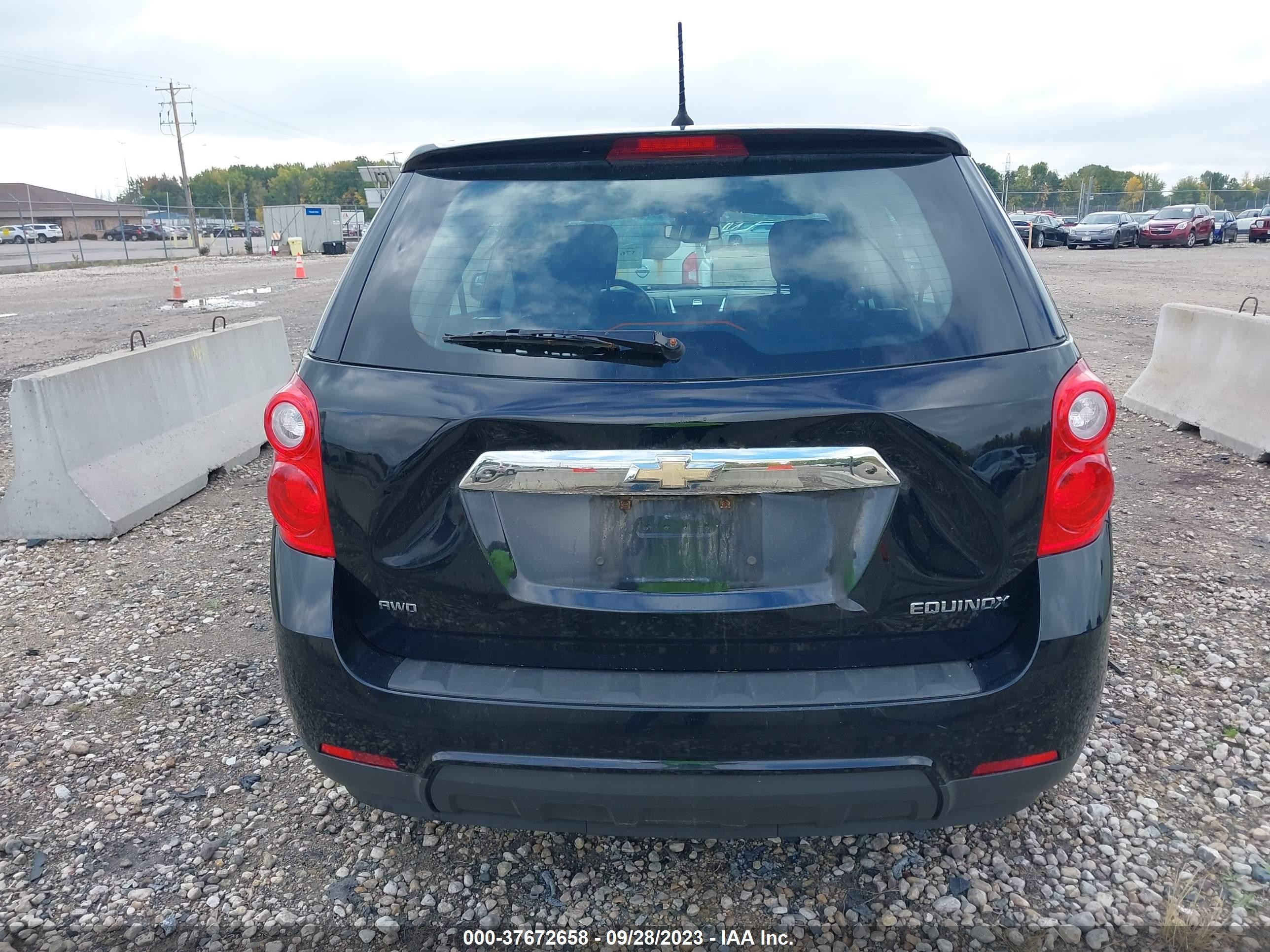 Photo 15 VIN: 2GNFLEEKXE6381175 - CHEVROLET EQUINOX 