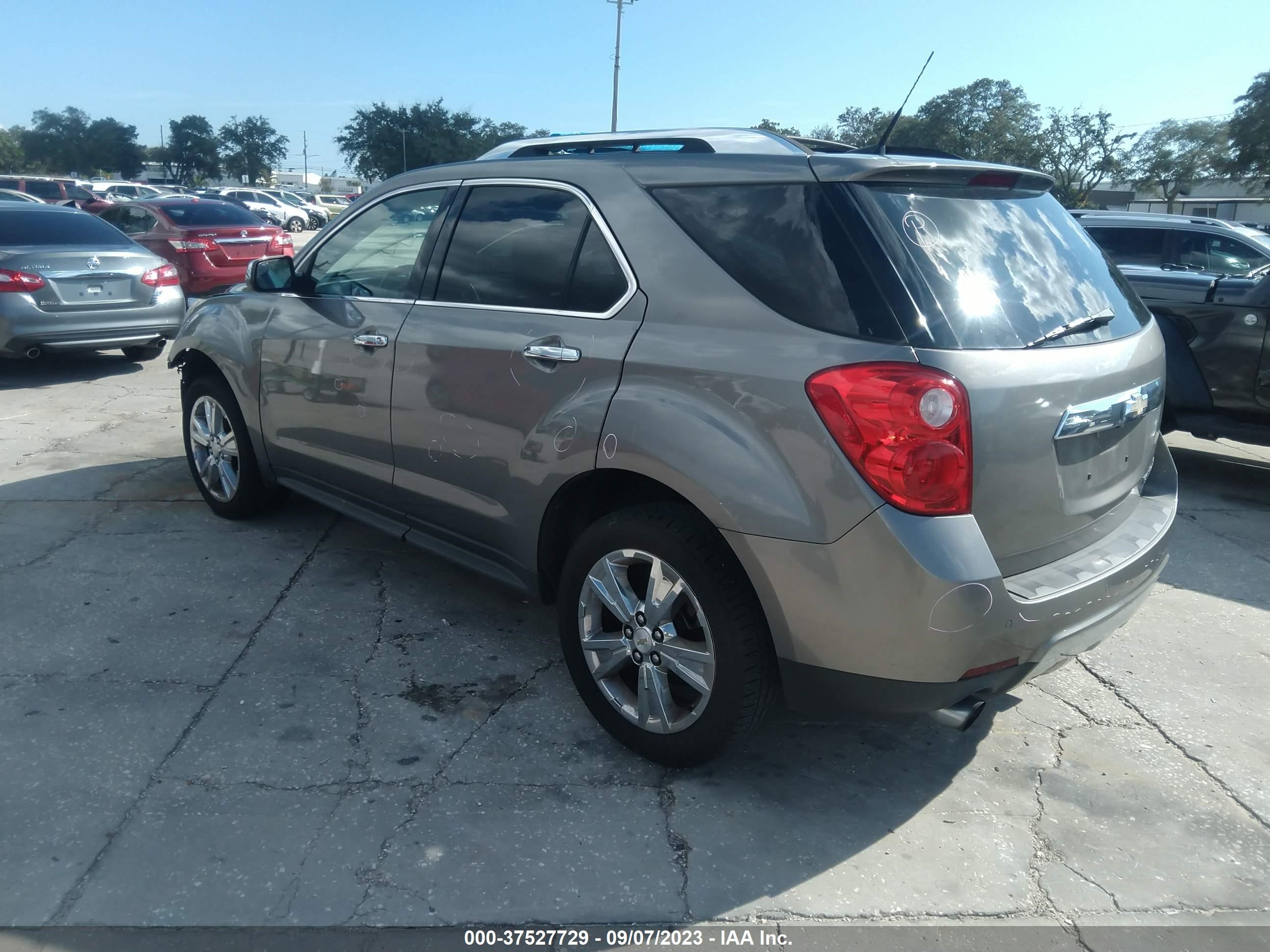 Photo 2 VIN: 2GNFLFE53C6293811 - CHEVROLET EQUINOX 