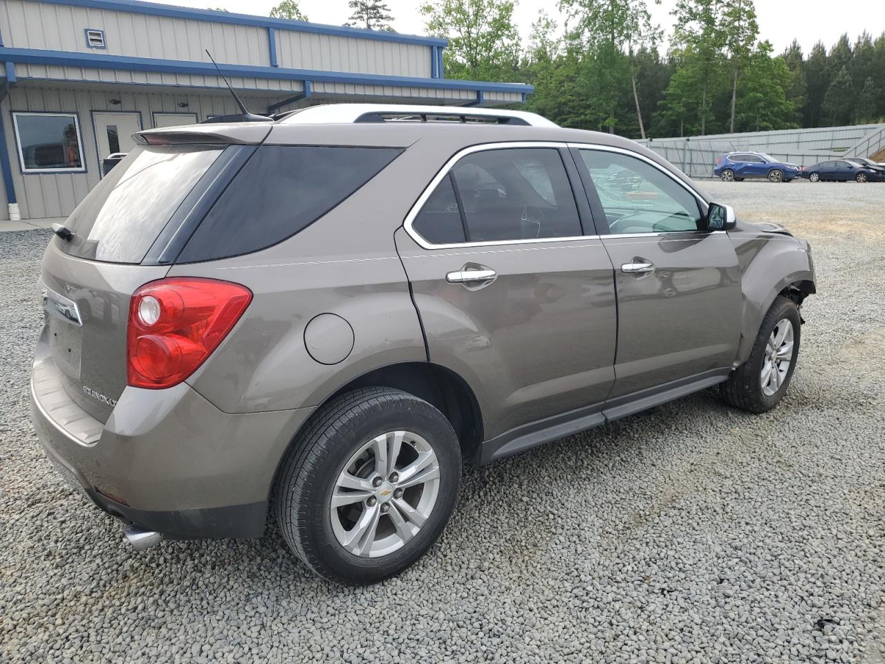 Photo 2 VIN: 2GNFLFE56C6388279 - CHEVROLET EQUINOX 