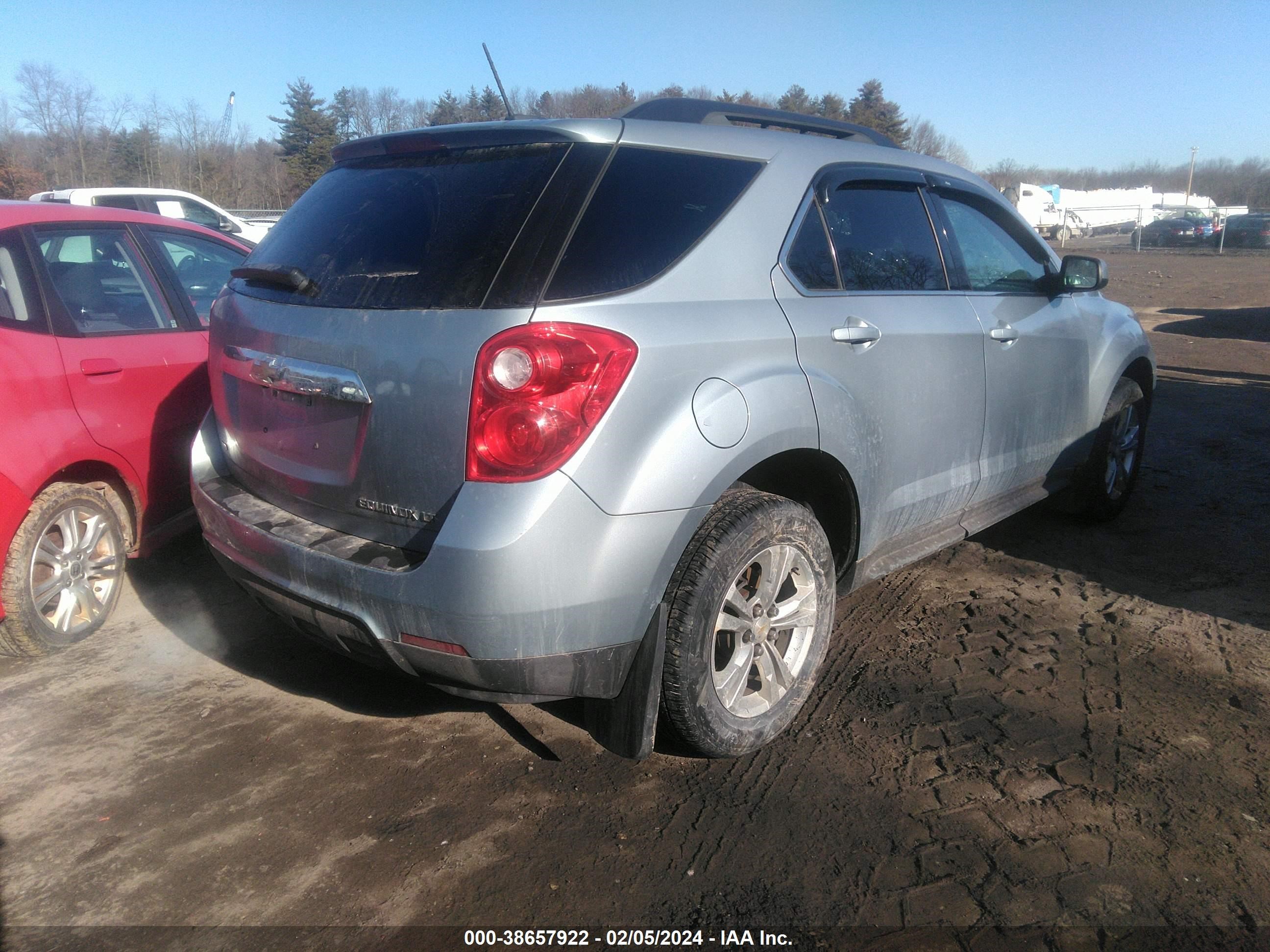 Photo 3 VIN: 2GNFLFEK1F6243886 - CHEVROLET EQUINOX 