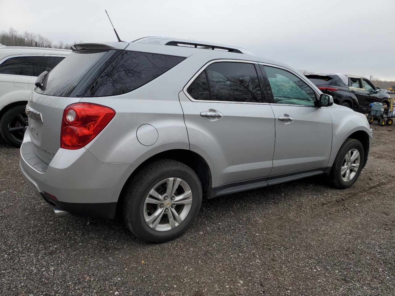 Photo 2 VIN: 2GNFLGE54C6261570 - CHEVROLET EQUINOX 