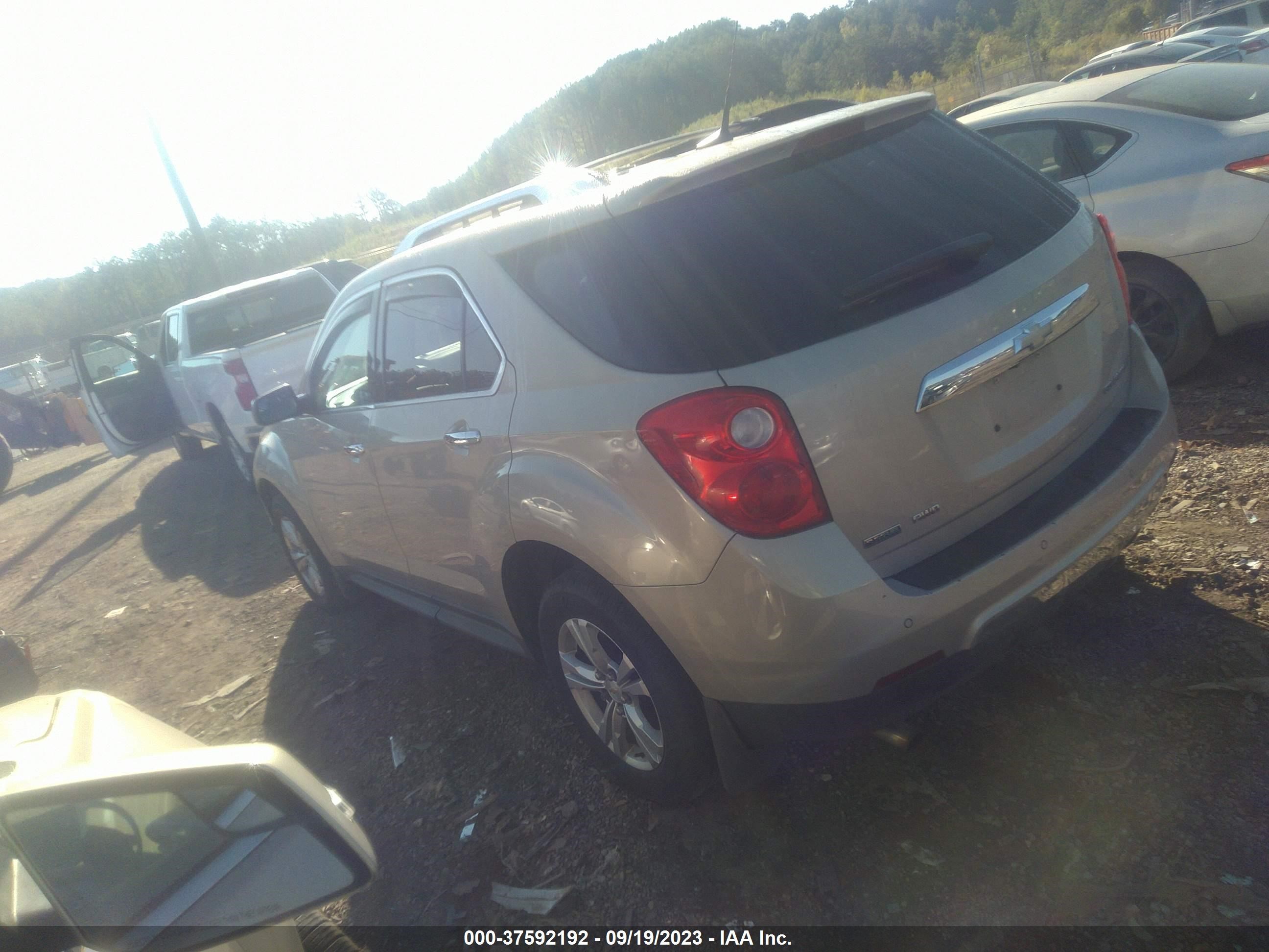 Photo 2 VIN: 2GNFLGEK5C6276486 - CHEVROLET EQUINOX 