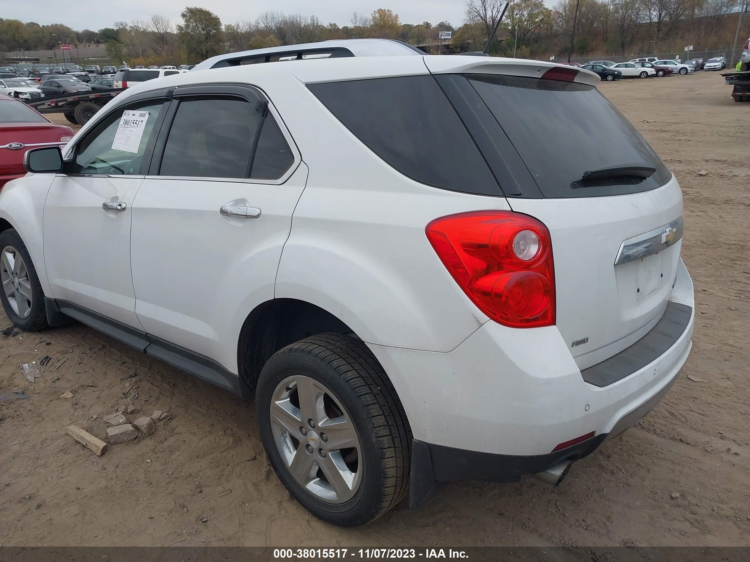 Photo 2 VIN: 2GNFLHE31F6132548 - CHEVROLET EQUINOX 