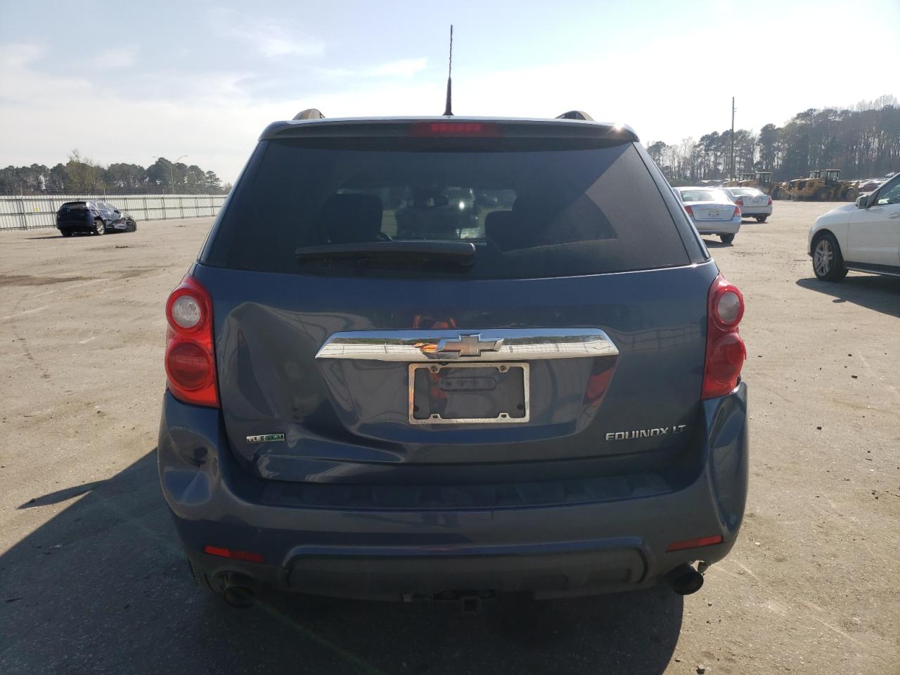 Photo 5 VIN: 2GNFLPE5XC6279958 - CHEVROLET EQUINOX 