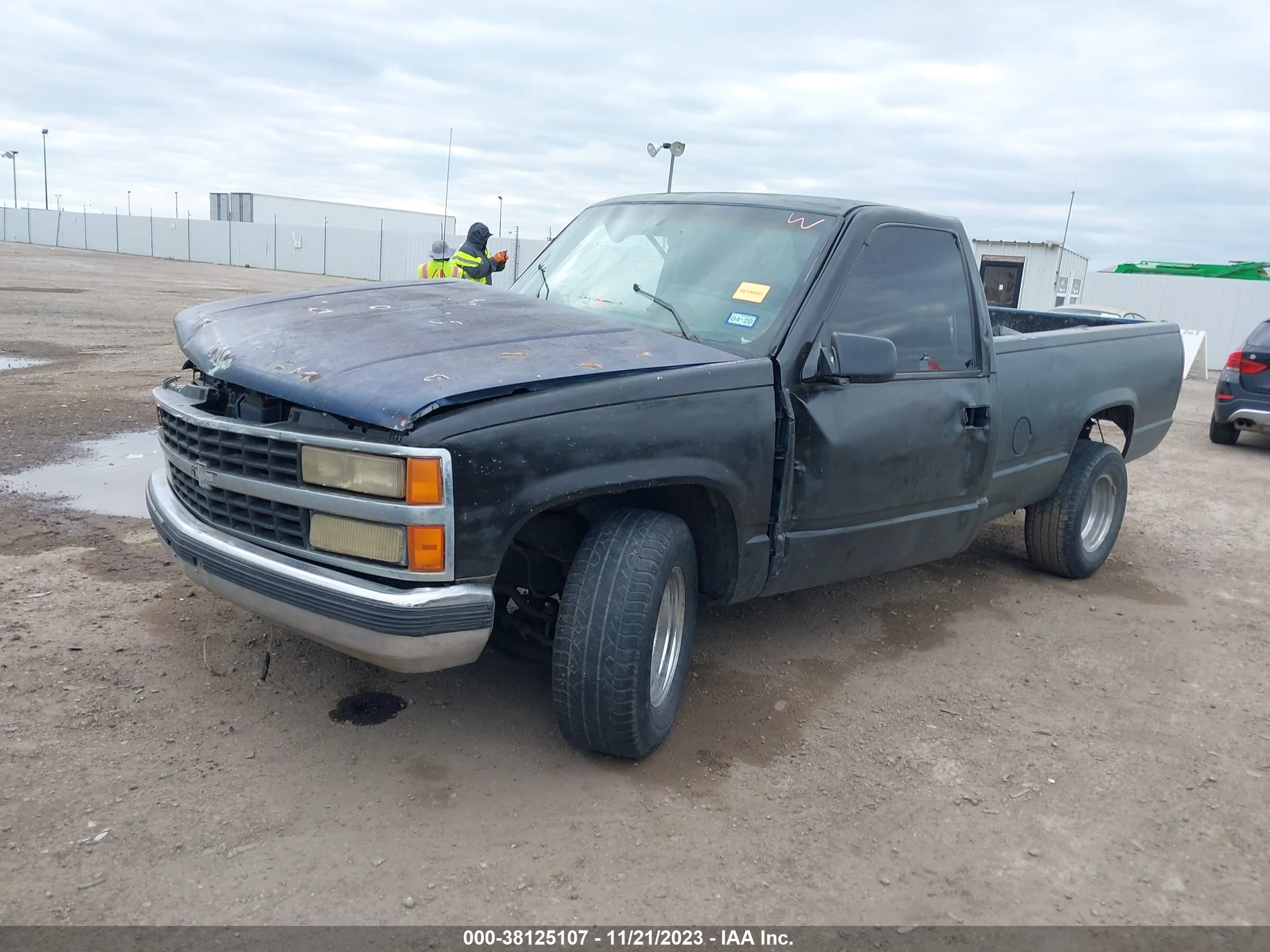 Photo 1 VIN: 2GTDC14K6K1569243 - GMC SIERRA 