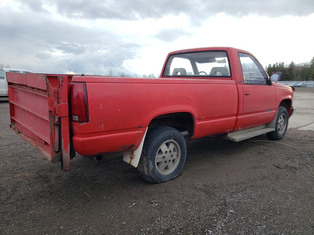 Photo 2 VIN: 2GTDK14H5K1542218 - GMC SIERRA 